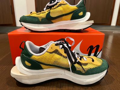 sacai × Nike Vapor Waffle "Tour Yellow/Stadium Green-Sail"