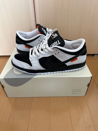 TIGHTBOOTH × Nike SB Dunk Low Pro QS "Black and White"