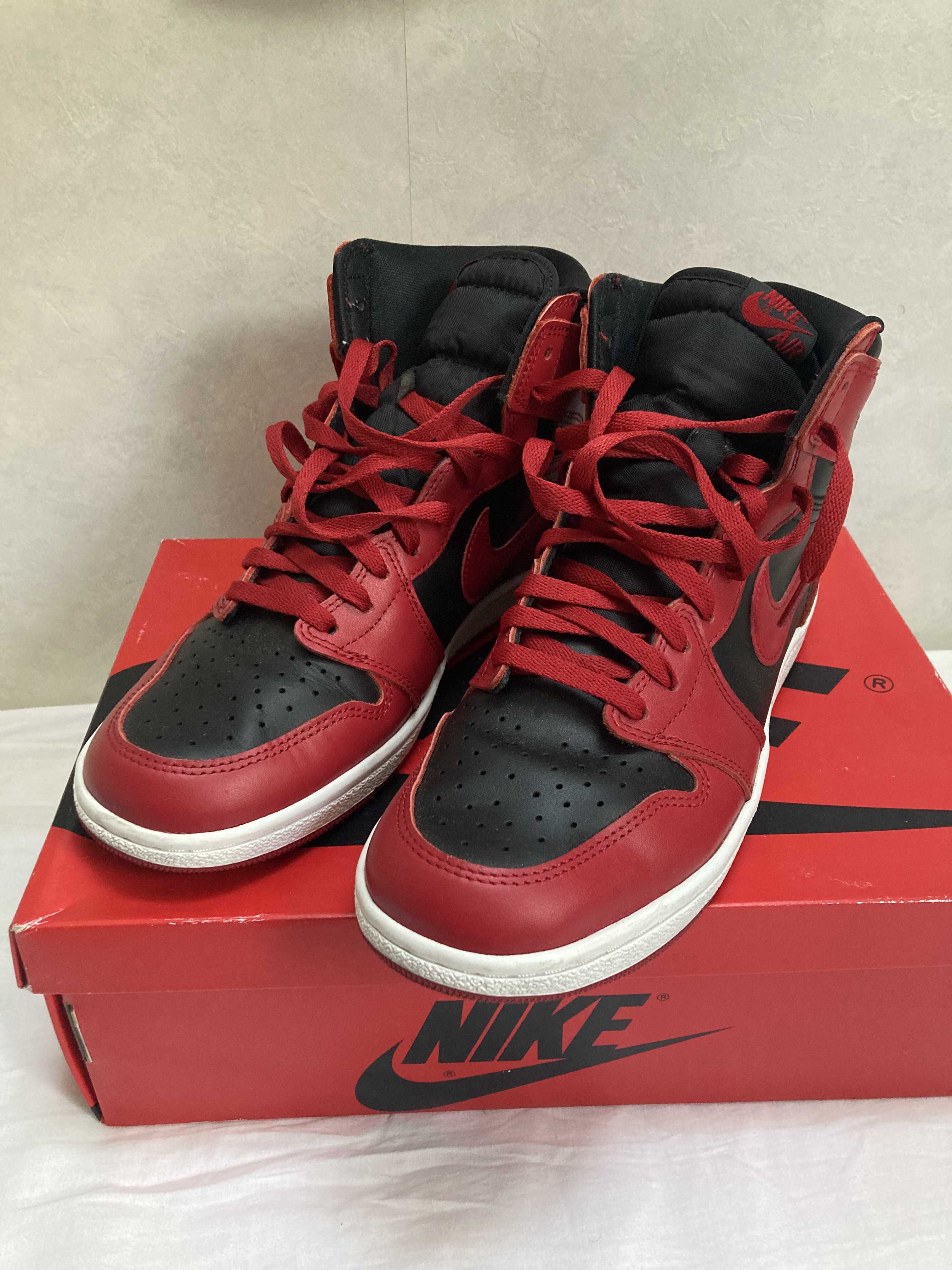 Nike Air Jordan 1 High ’85 "Varsity Red"