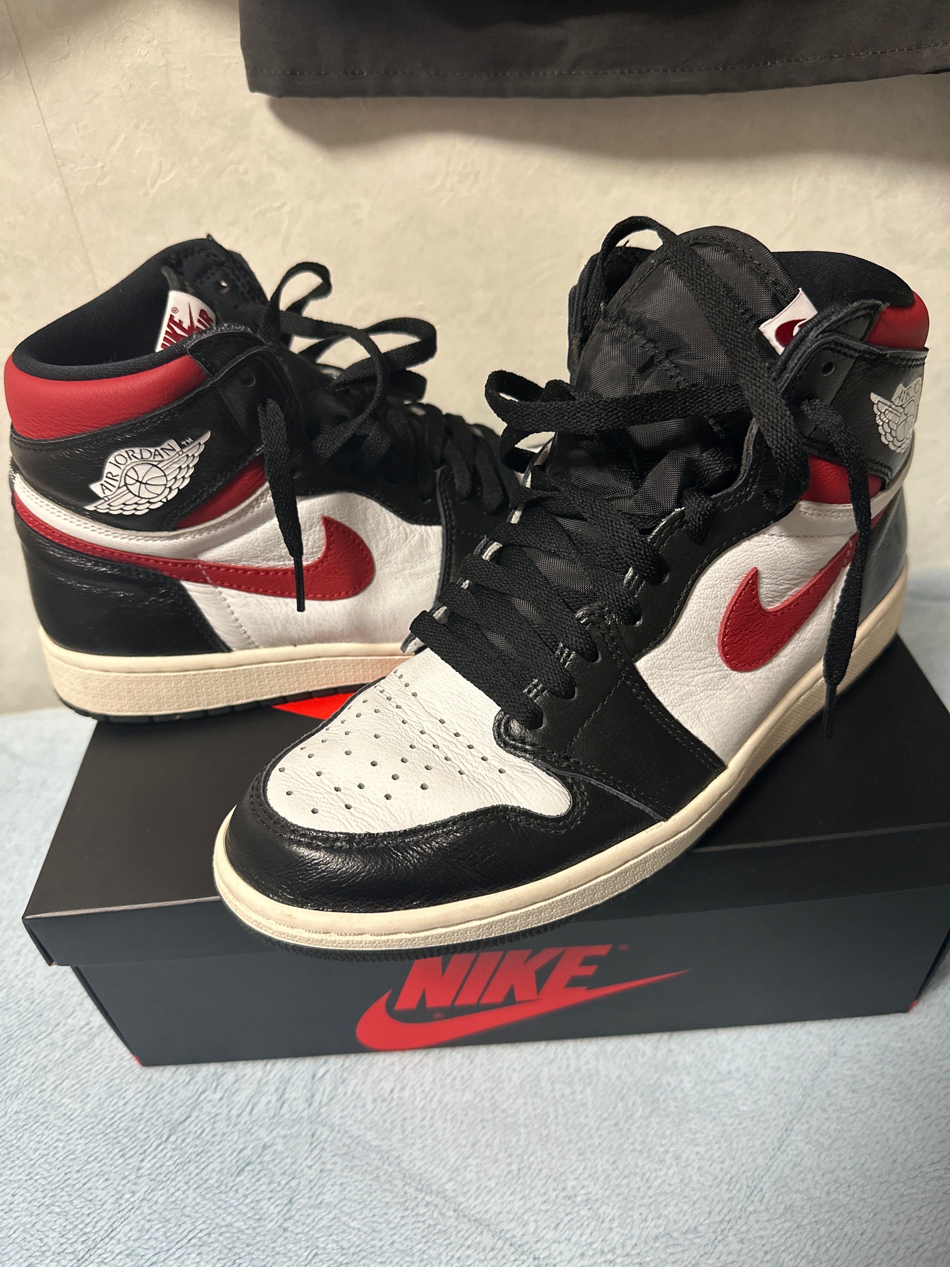 Nike Air Jordan 1 Retro High "Black/White/Sail/Gym Red"
