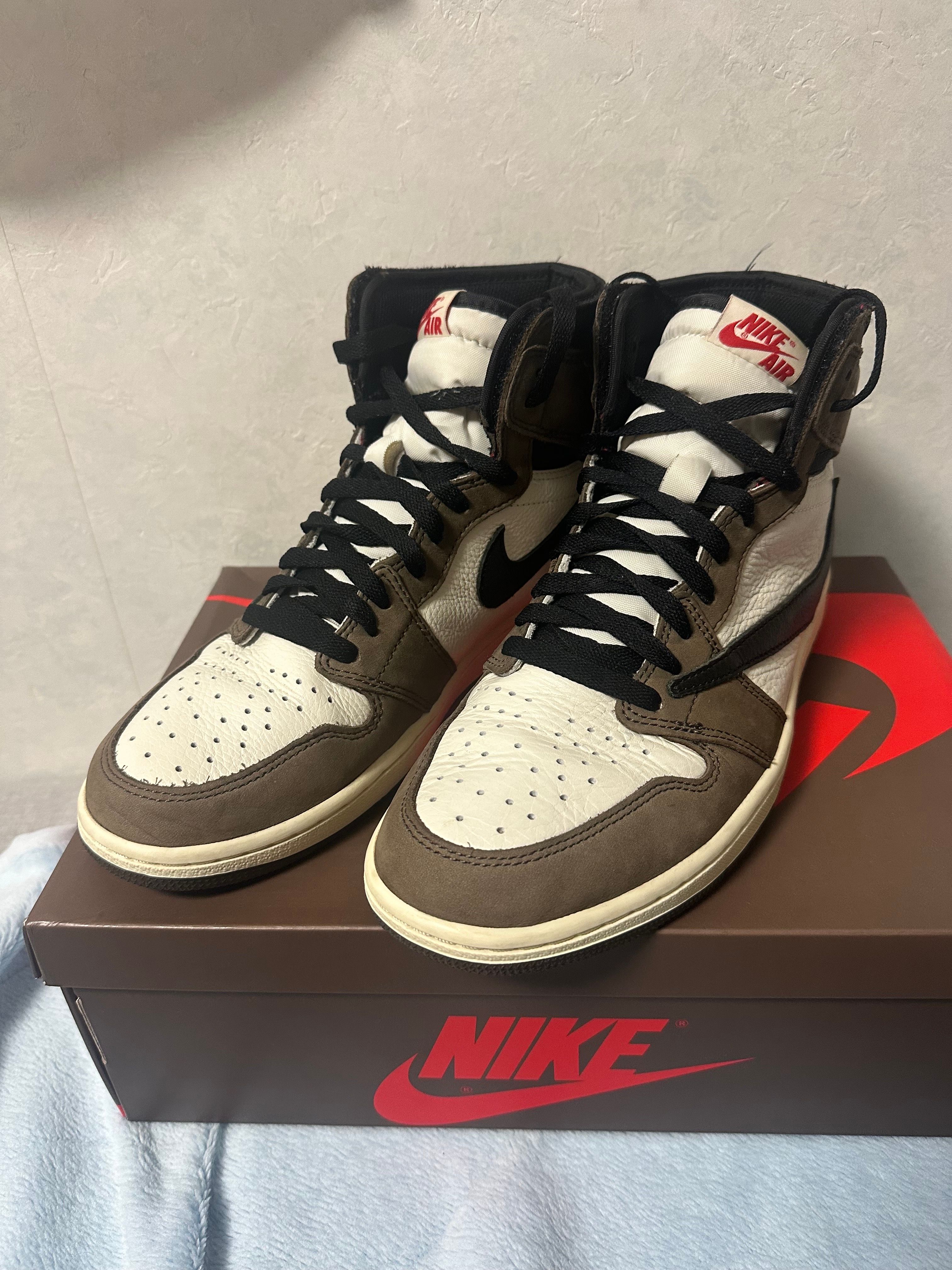 Travis Scott × Nike Air Jordan 1 Retro High OG TS SP "Sail/Dark Mocha"