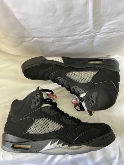 Nike Air Jordan 5 Retro OG "Black/Fire Red/Metallic Silver/White" (2016)
