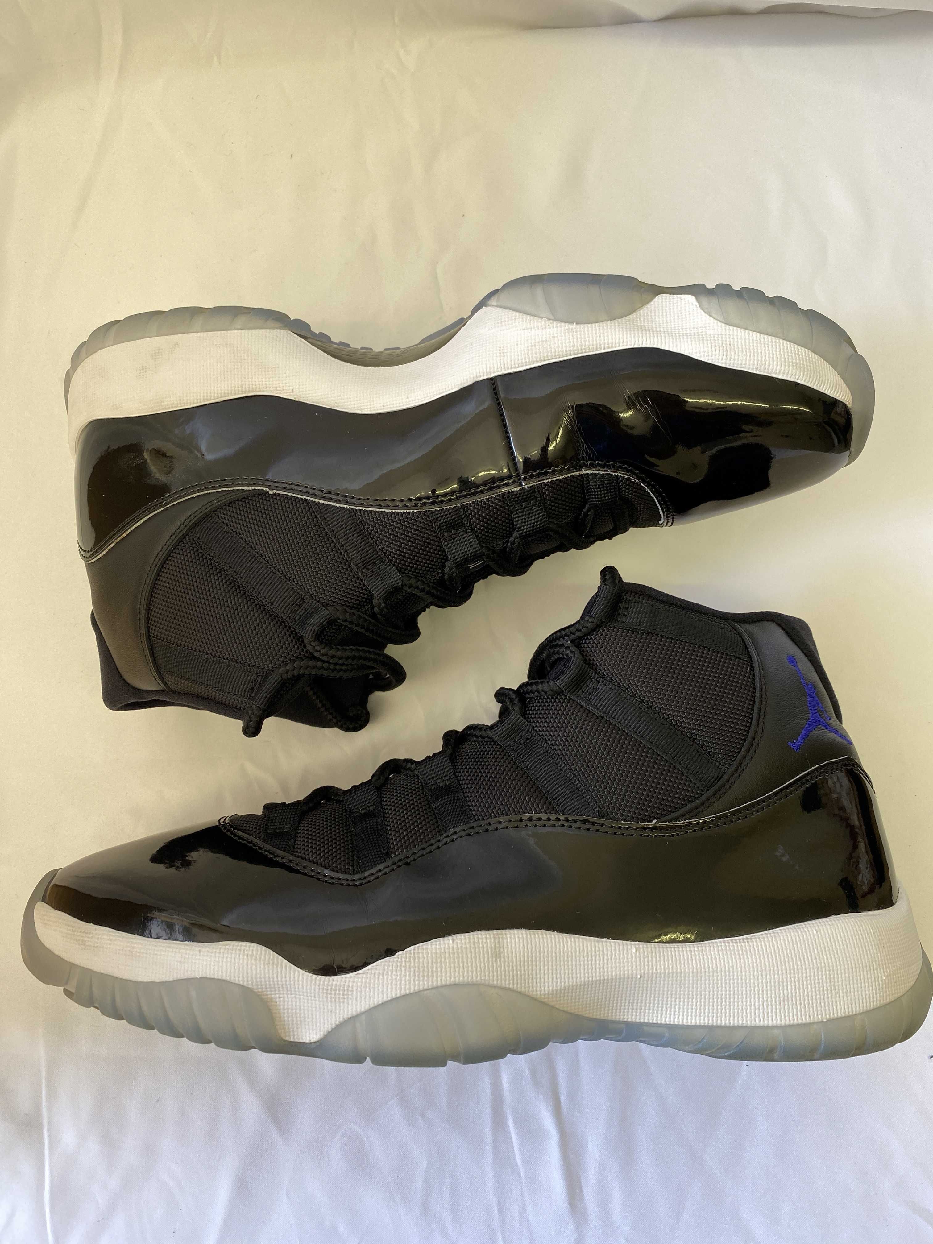 Nike Air Jordan 11 Retro "Space Jam" (2016)