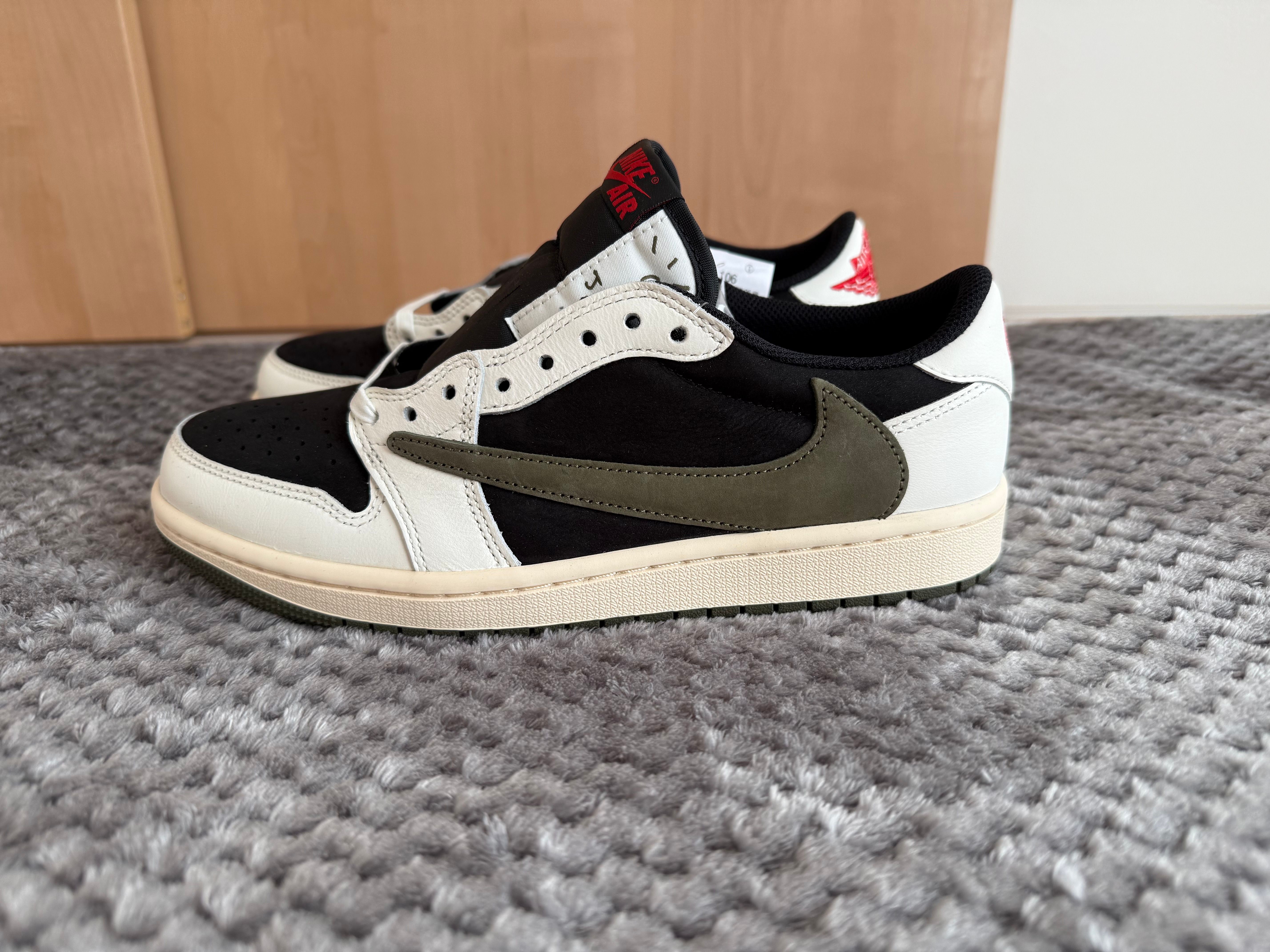 Travis Scott × Nike Women's Air Jordan 1 Low OG "Medium Olive"