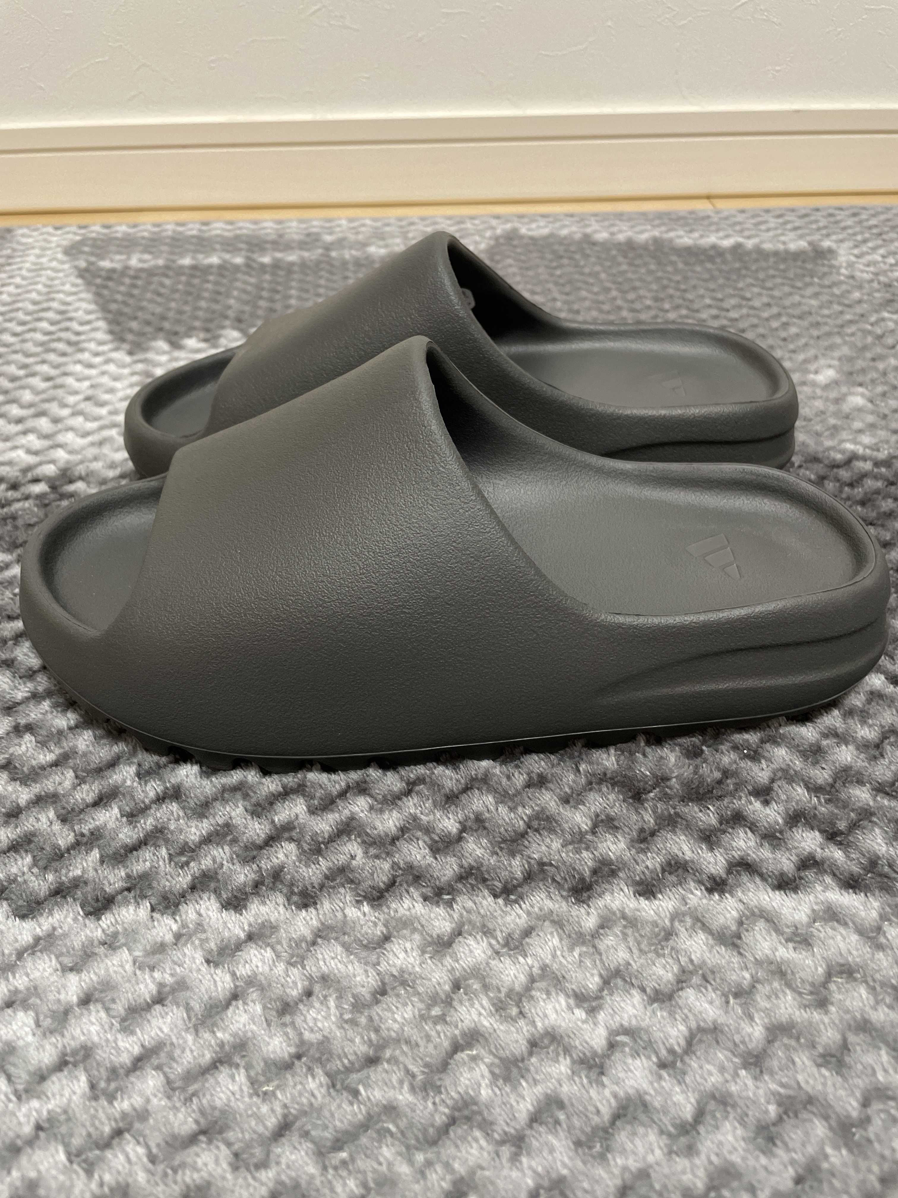 adidas YEEZY Slide "Onyx"