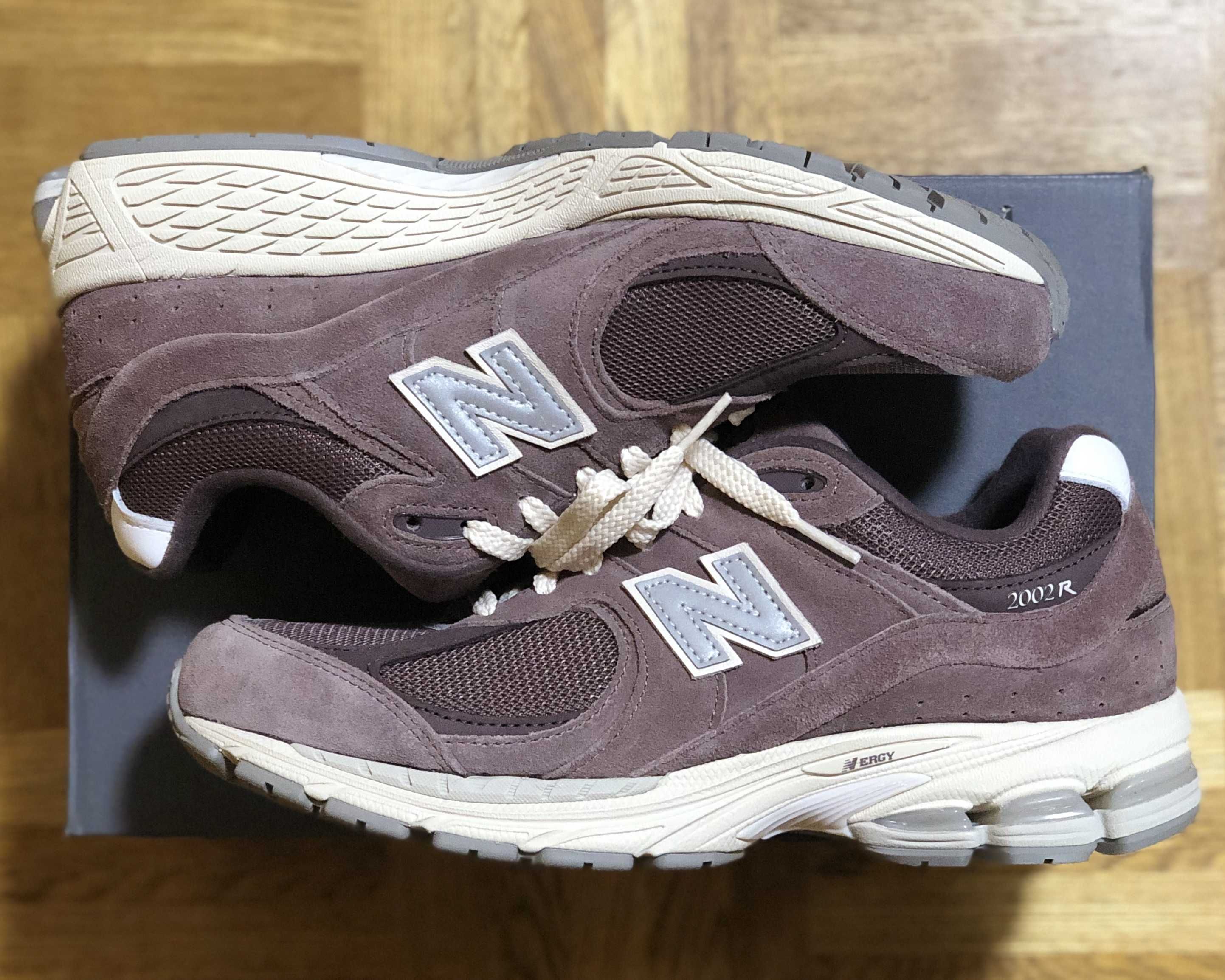 New Balance 2002R "Black Fig"