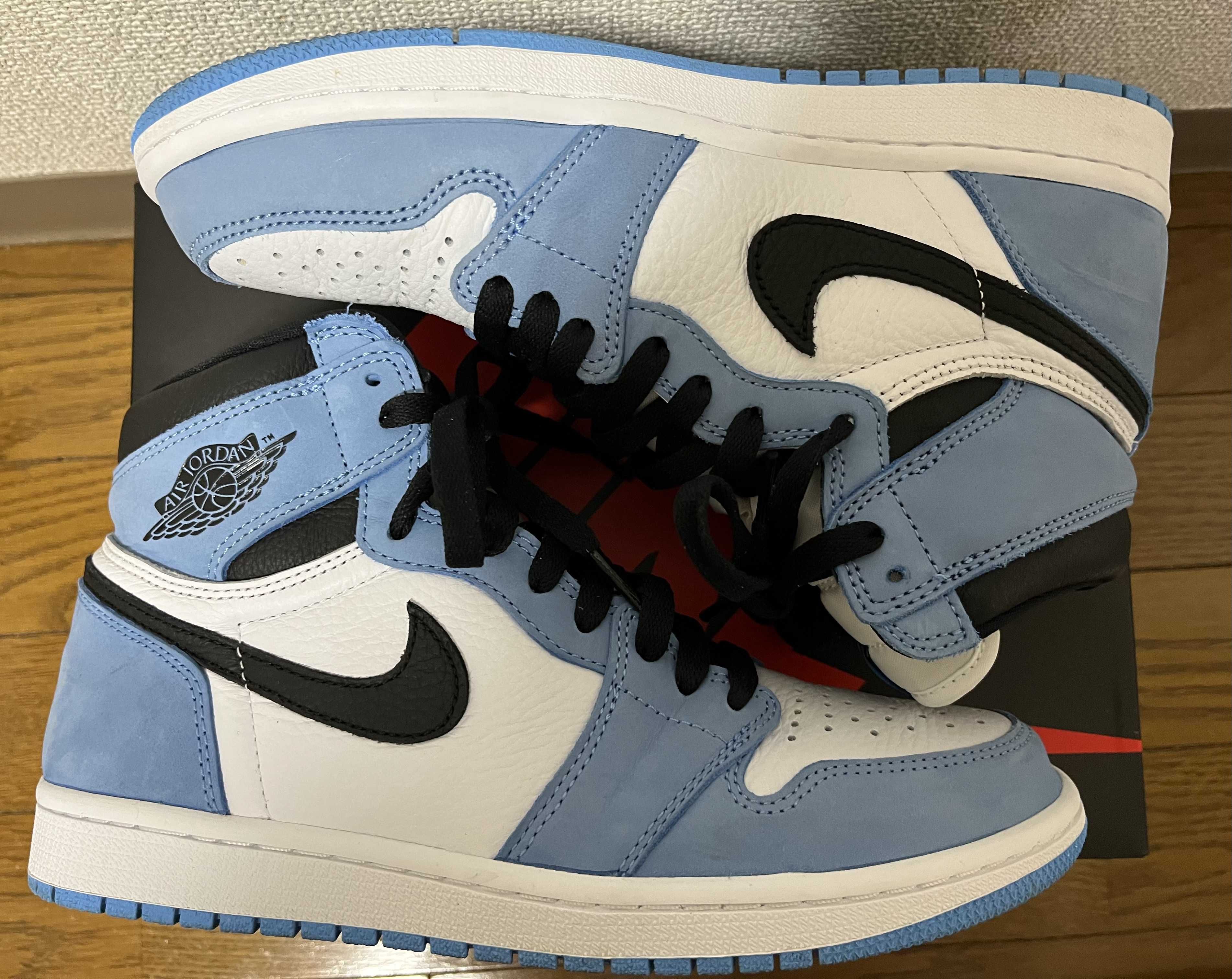 Nike Air Jordan 1 High OG "University Blue"