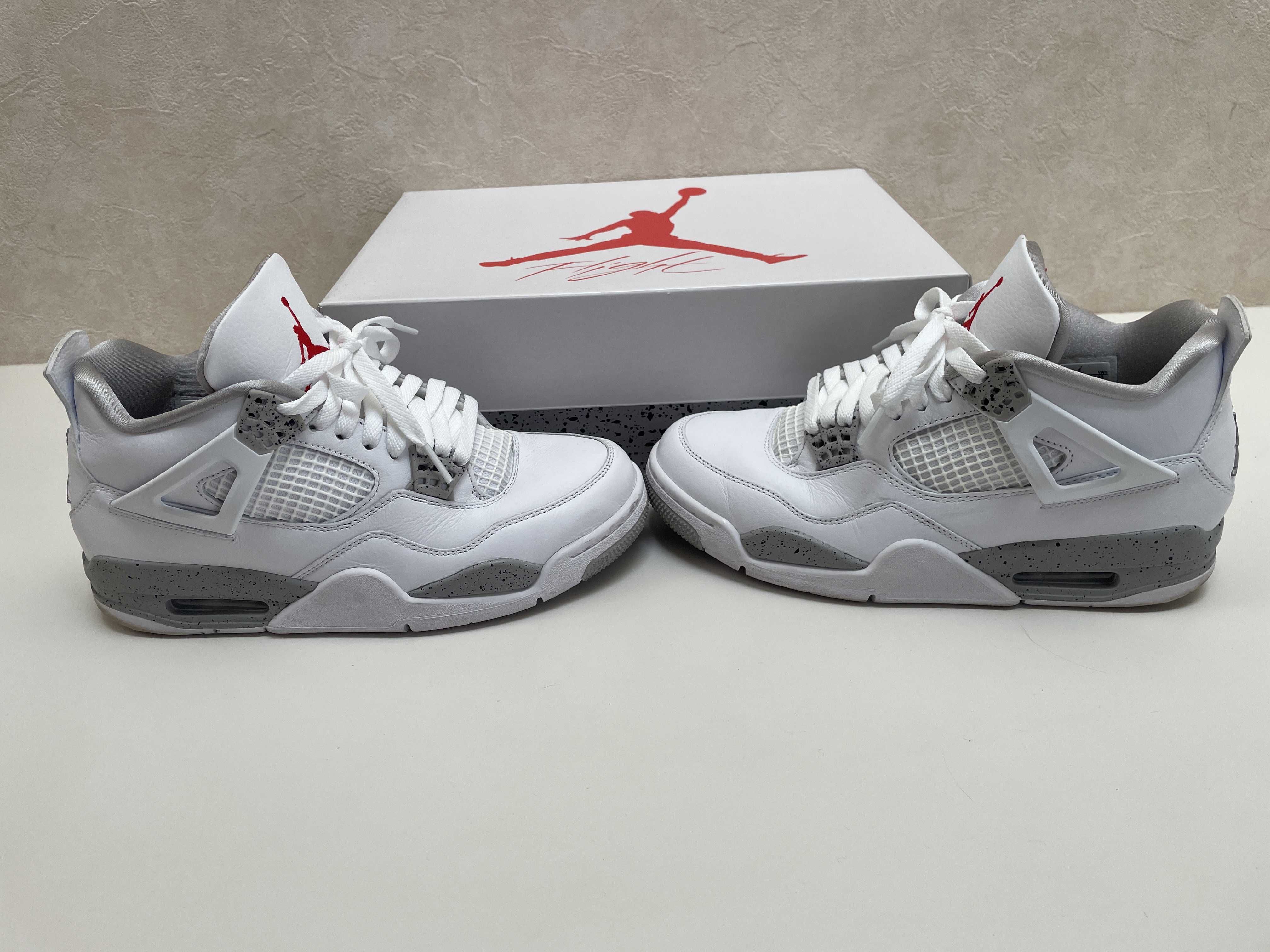 Nike Air Jordan 4 "Tech White"  