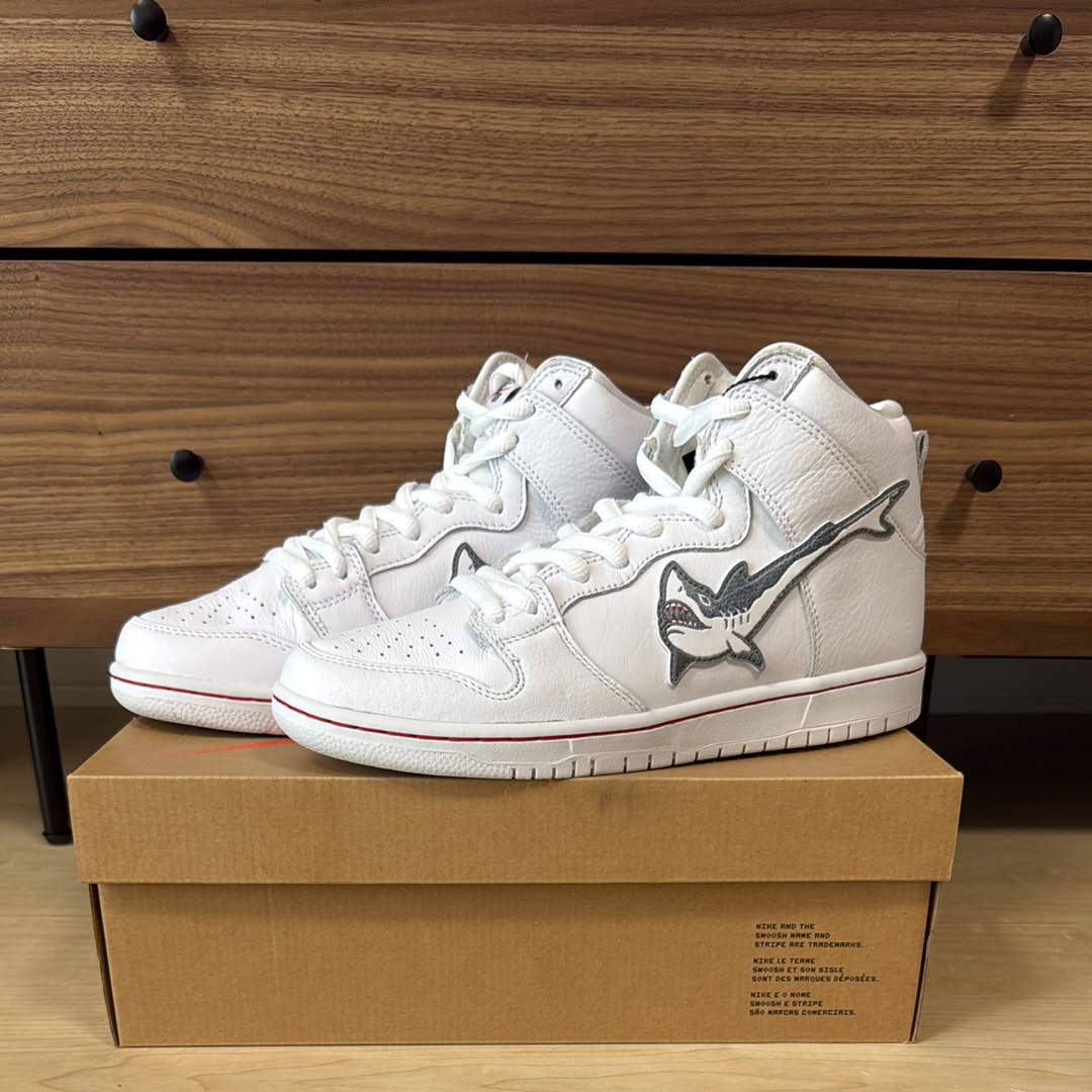 Oski x Nike SB Dunk High "Great White Shark"
