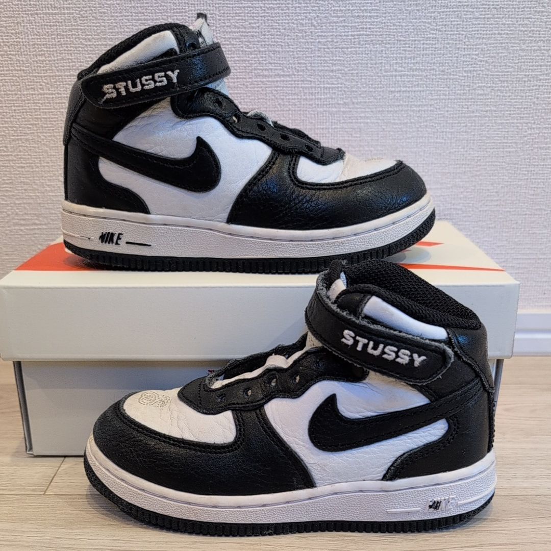 ステューシー × ナイキ エアフォース1 ミッド ブラック アンド ライト