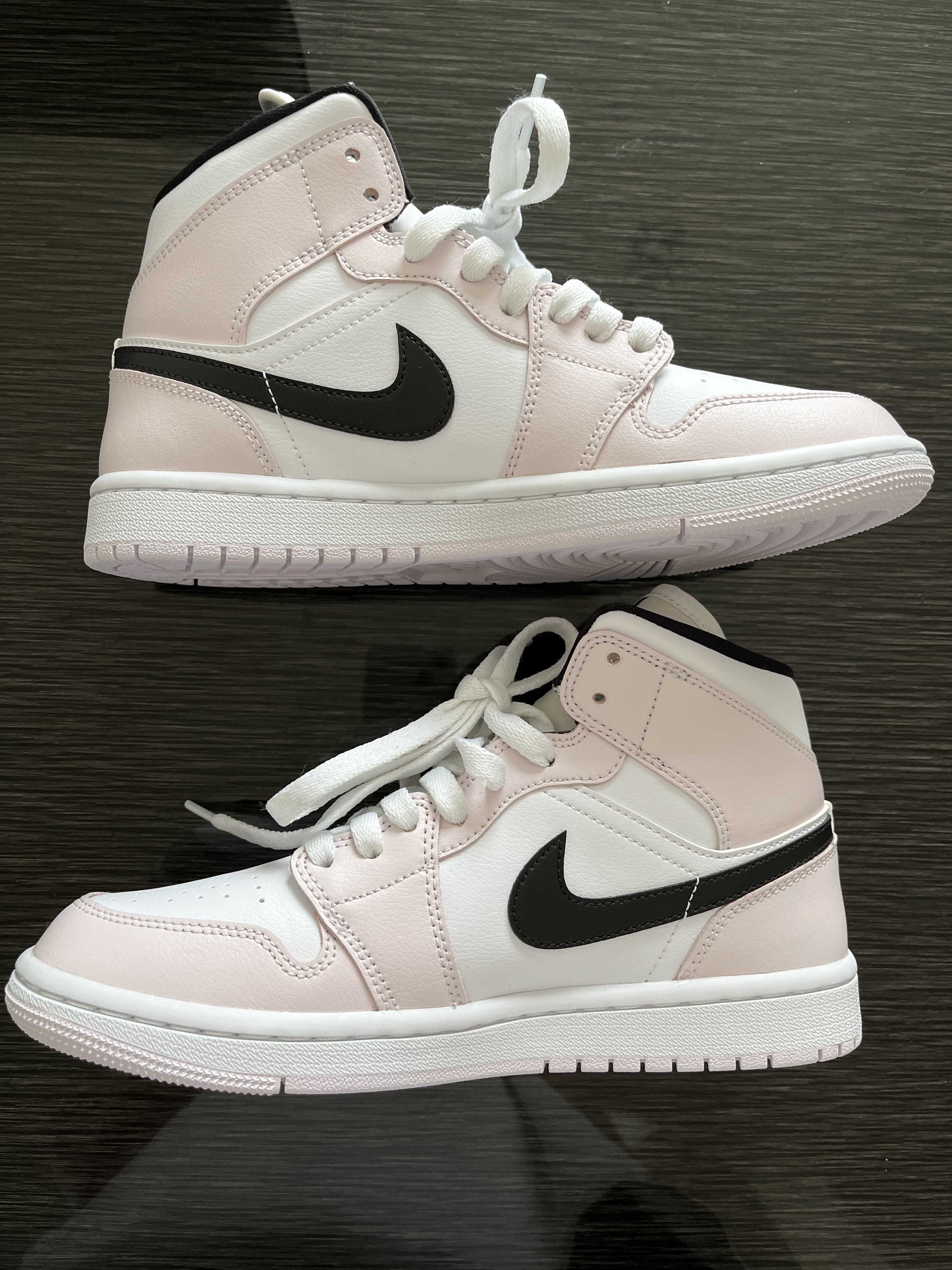Nike Women's Air Jordan 1 Mid "Light Violet/White/Black"  