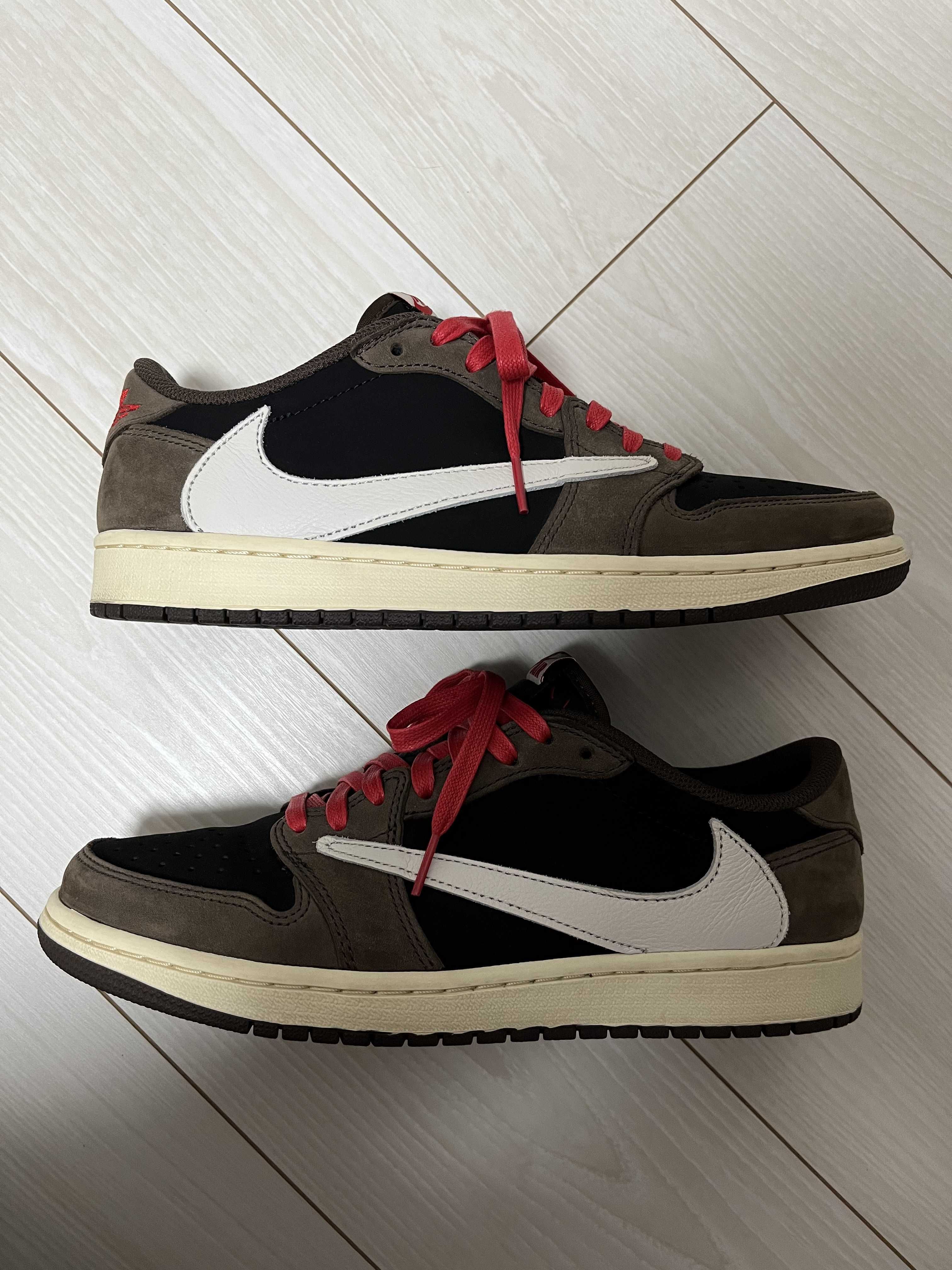Travis Scott × Nike Air Jordan 1 Low OG SP-T "Black/Dark Mocha"