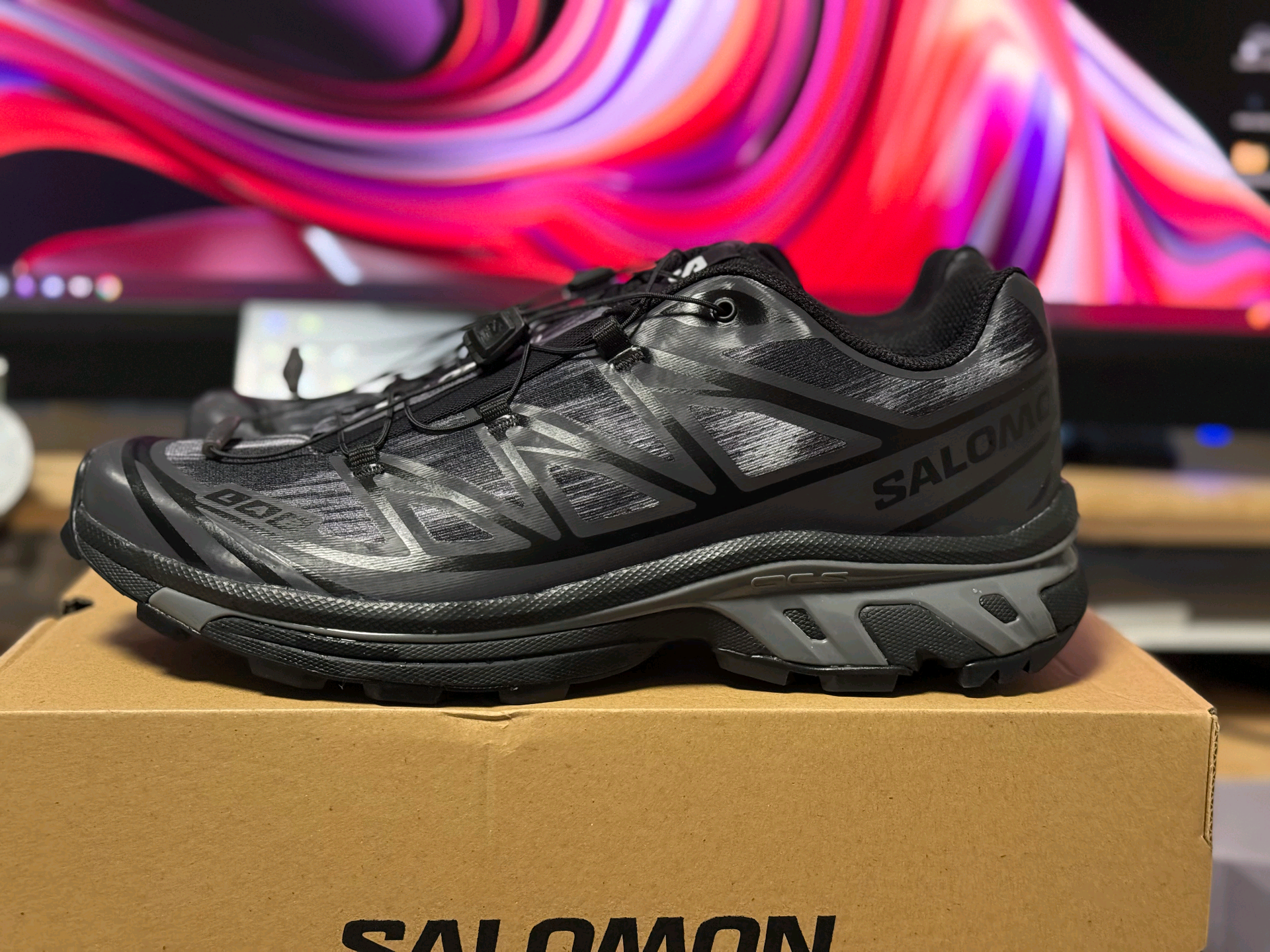 サロモン XT-6 カモ "ブラック/アスファルト/キャッスルロック"