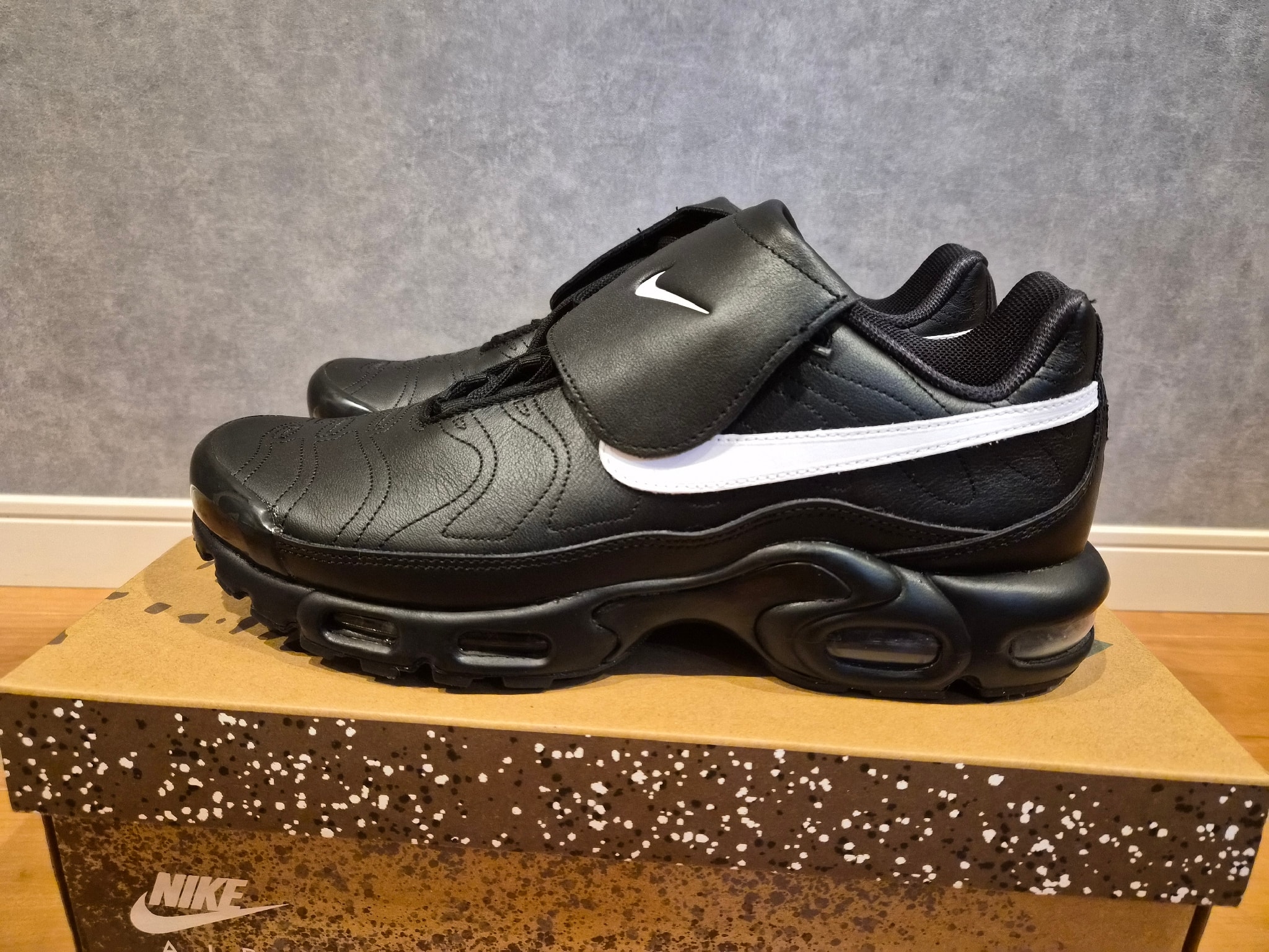 Nike Women's Air Max Plus Tiempo "Black"