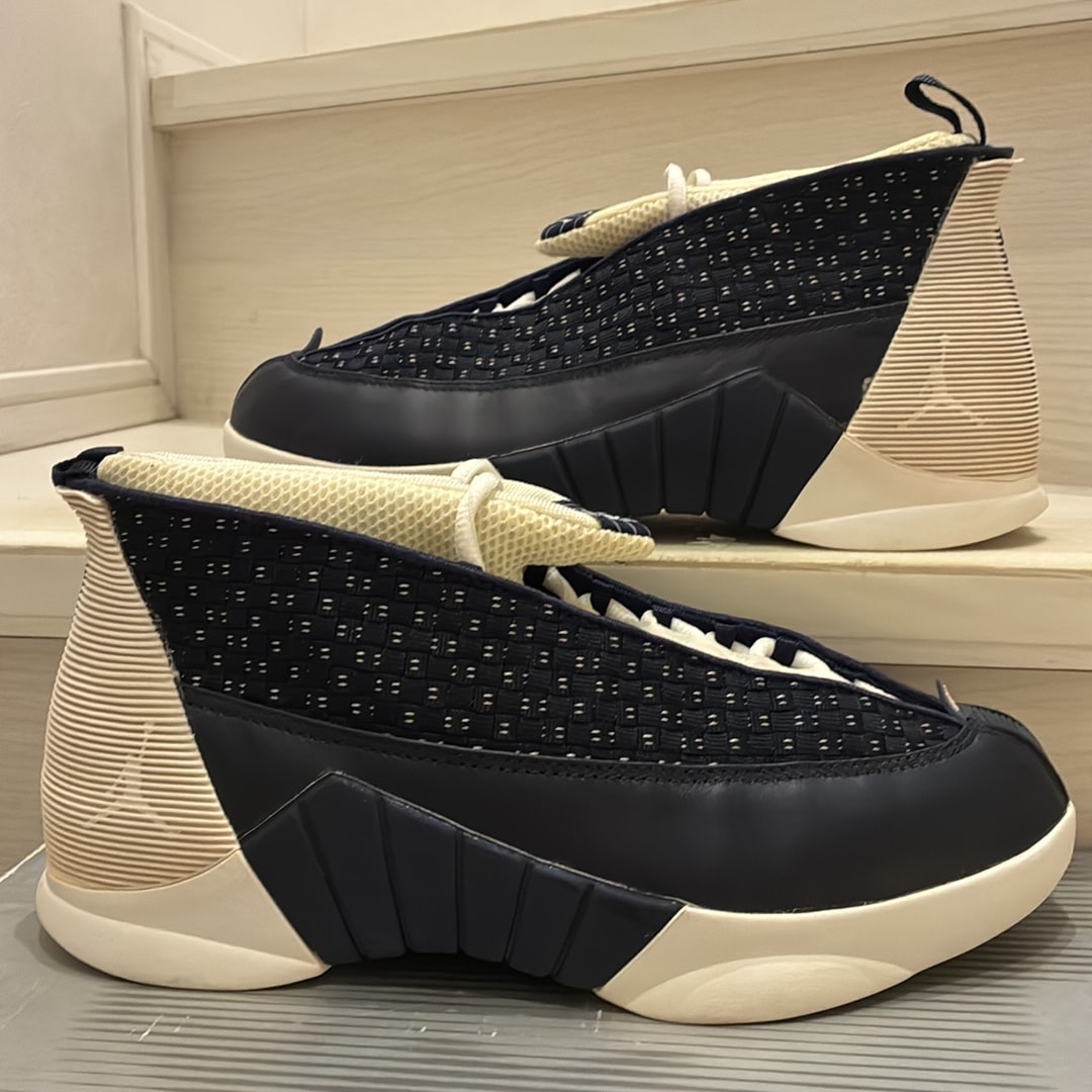 Nike Air Jordan 15 OG "Obsidian"