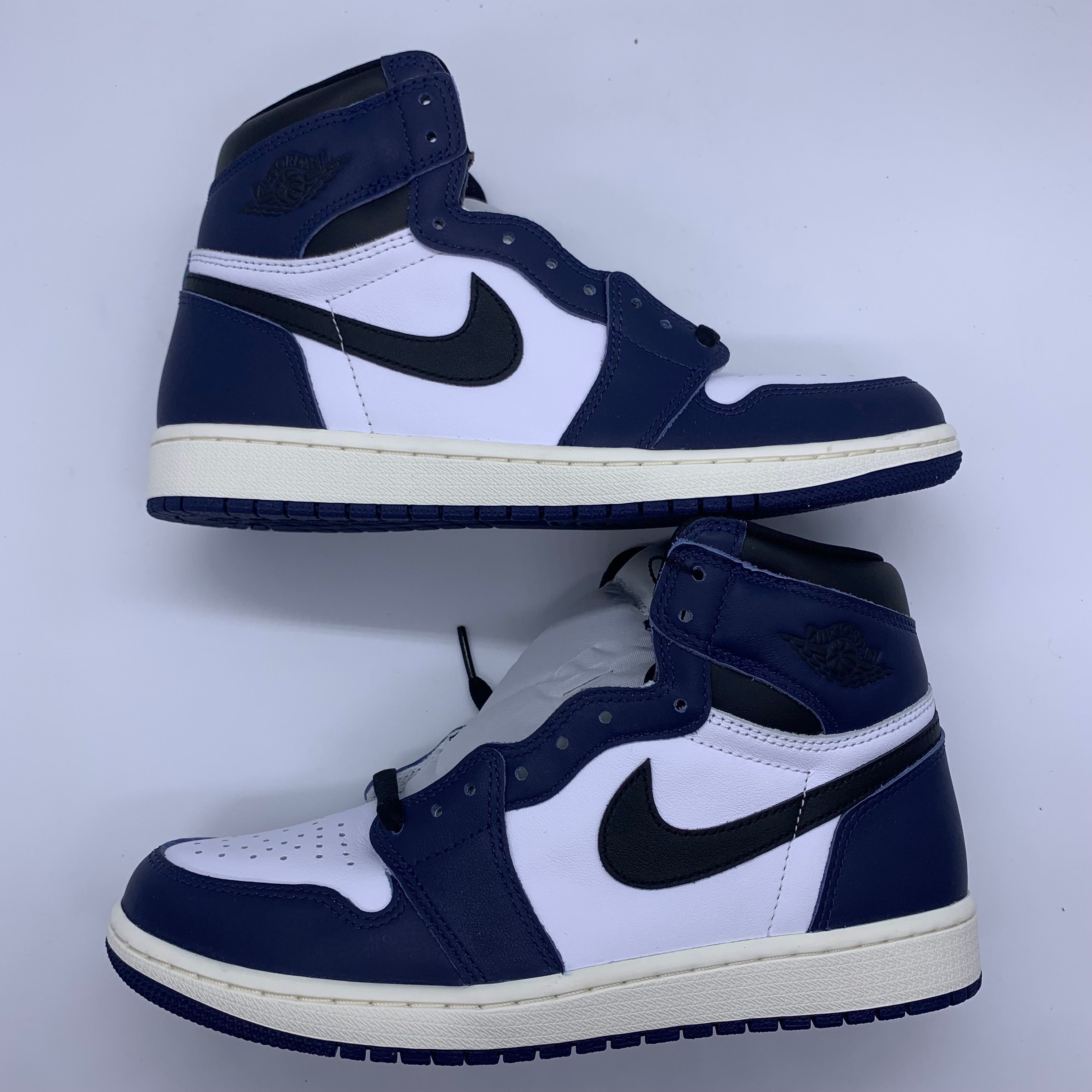 Nike Air Jordan 1 Retro High OG "Midnight Navy"
