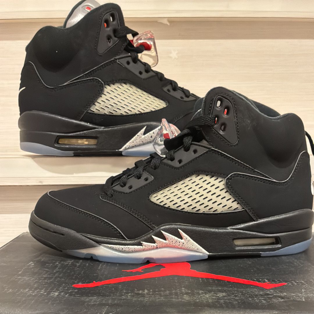 Nike Air Jordan 5 Retro OG "Black/Fire Red/Metallic Silver/White" (2016)