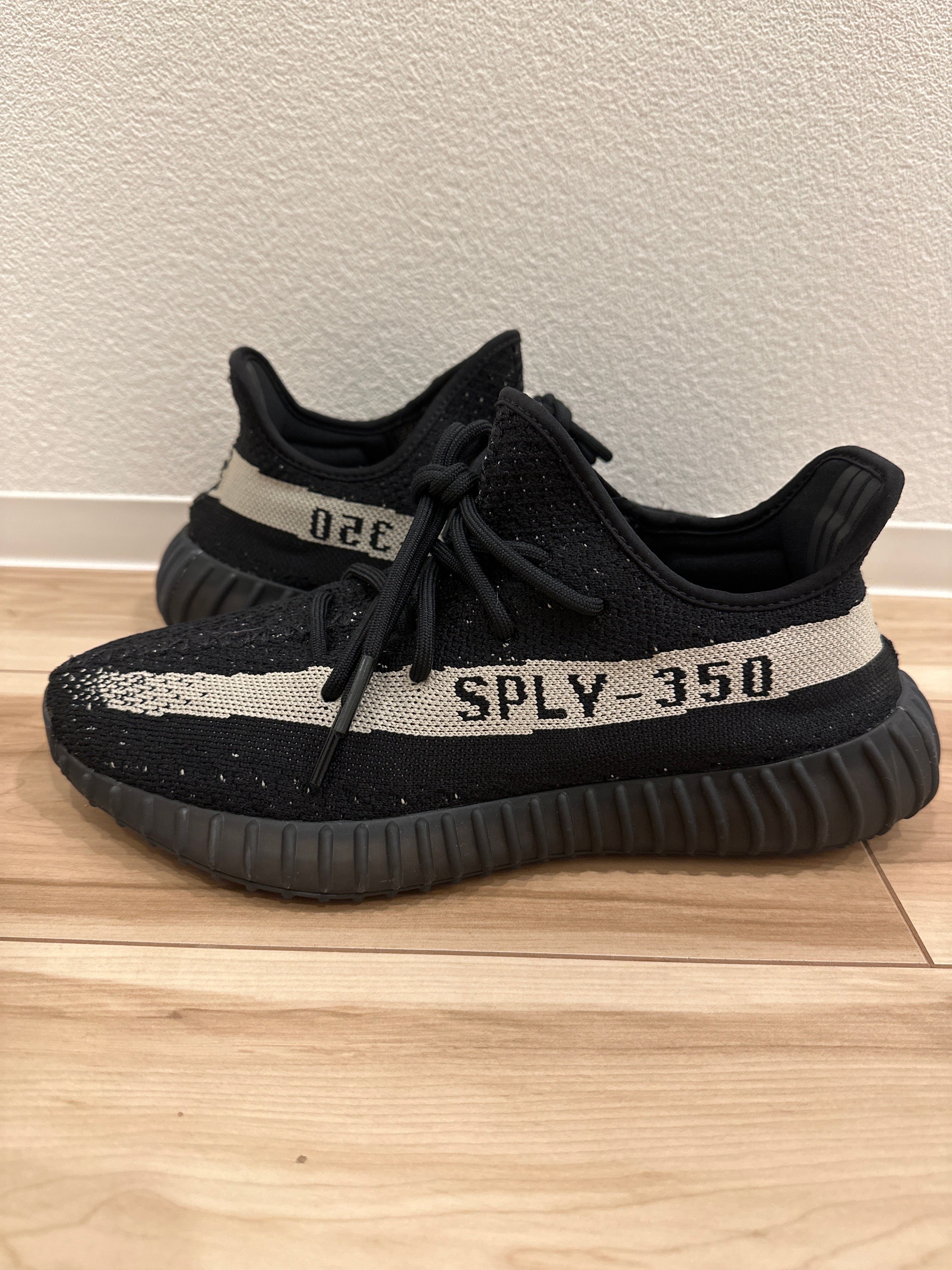 adidas YEEZY Boost 350 V2 "Oreo"