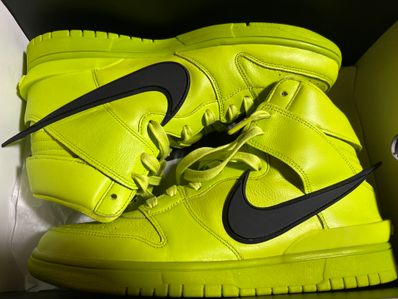 AMBUSH × NIKE DUNK HIGH "FLASH LIME"