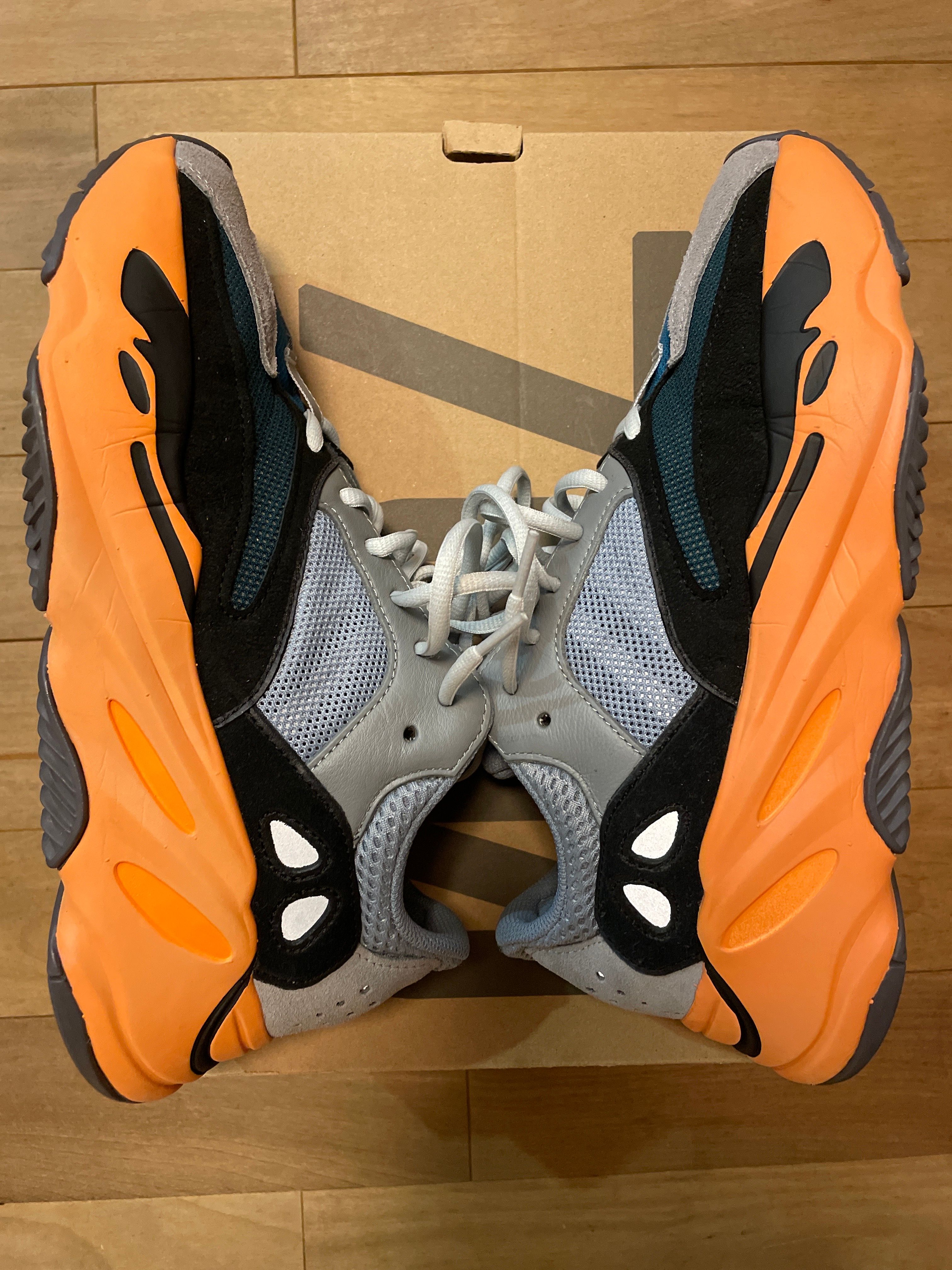 adidas YEEZY Boost 700 "Wash Orange"