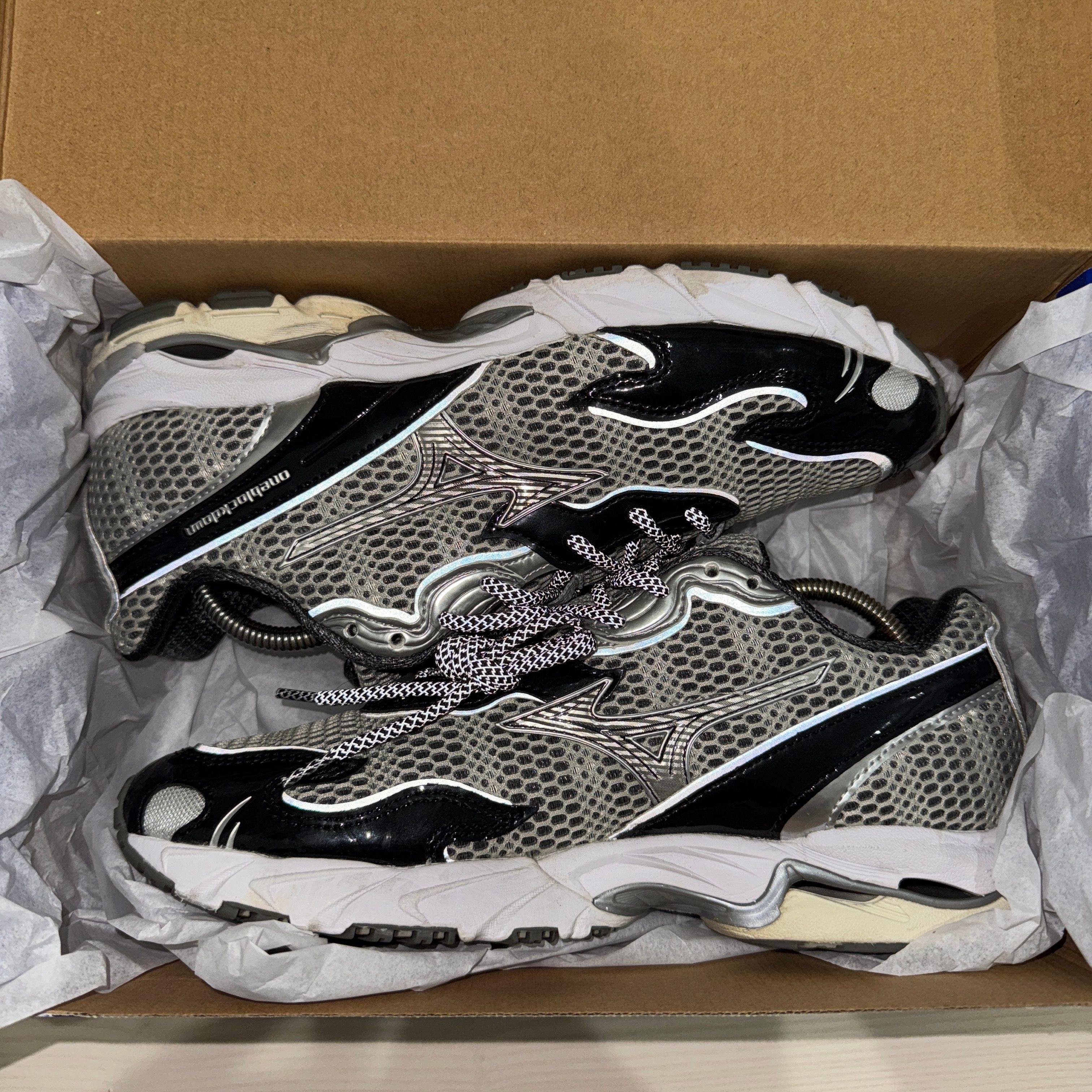 One Block Down × Mizuno Wave Rider 10 "Onyx"