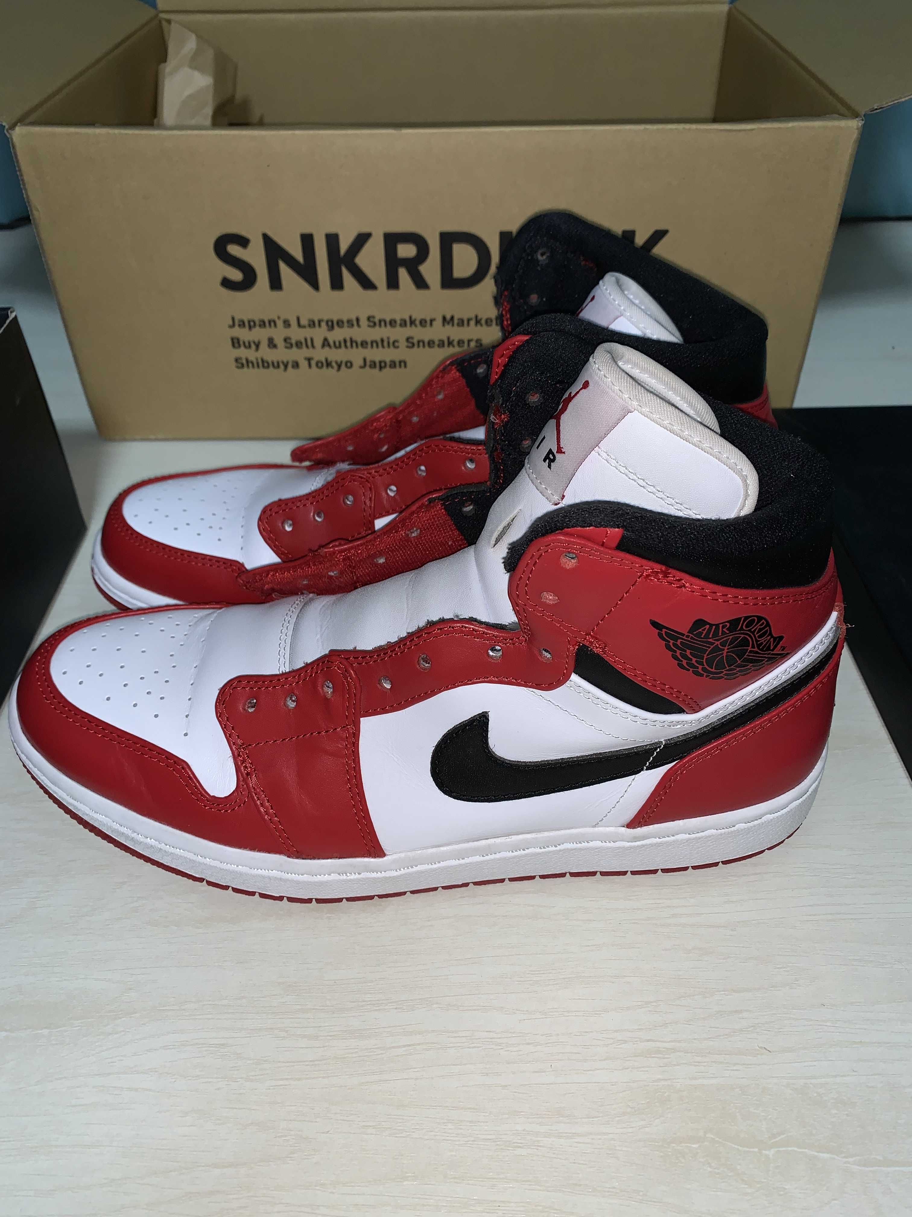 Nike Air Jordan 1 Retro High "Chicago" (2013)