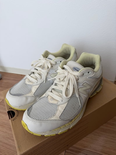 AURALEE × New Balance 2002R "White"