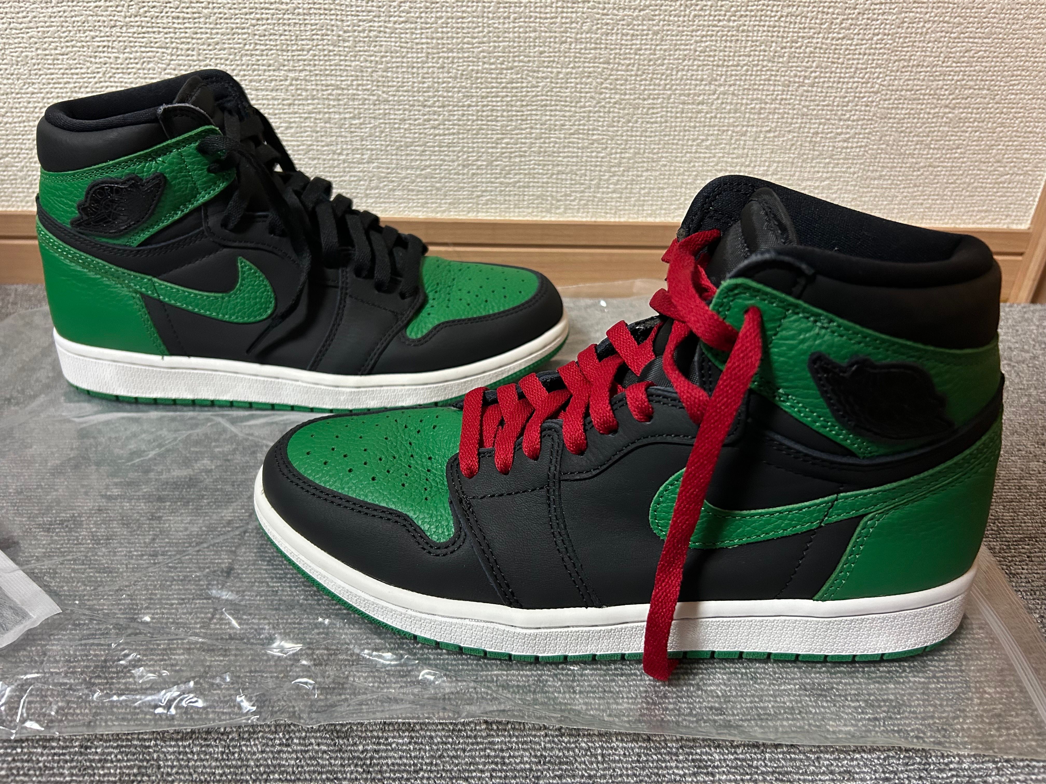 Nike Air Jordan 1 Retro High OG "Black/Pine Green" (2020)
