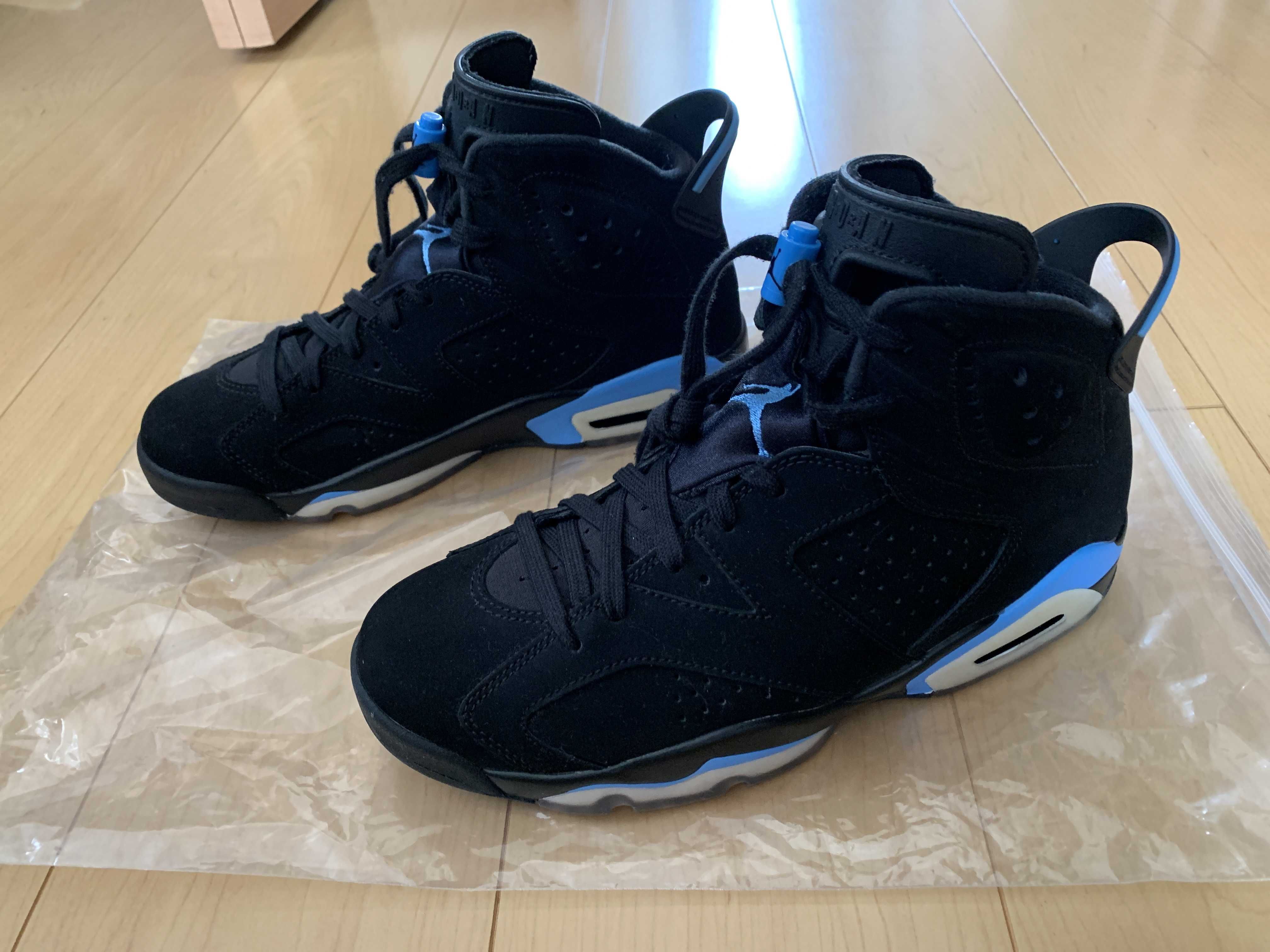 NIKE AIR JORDAN 6 RETRO "UNC"