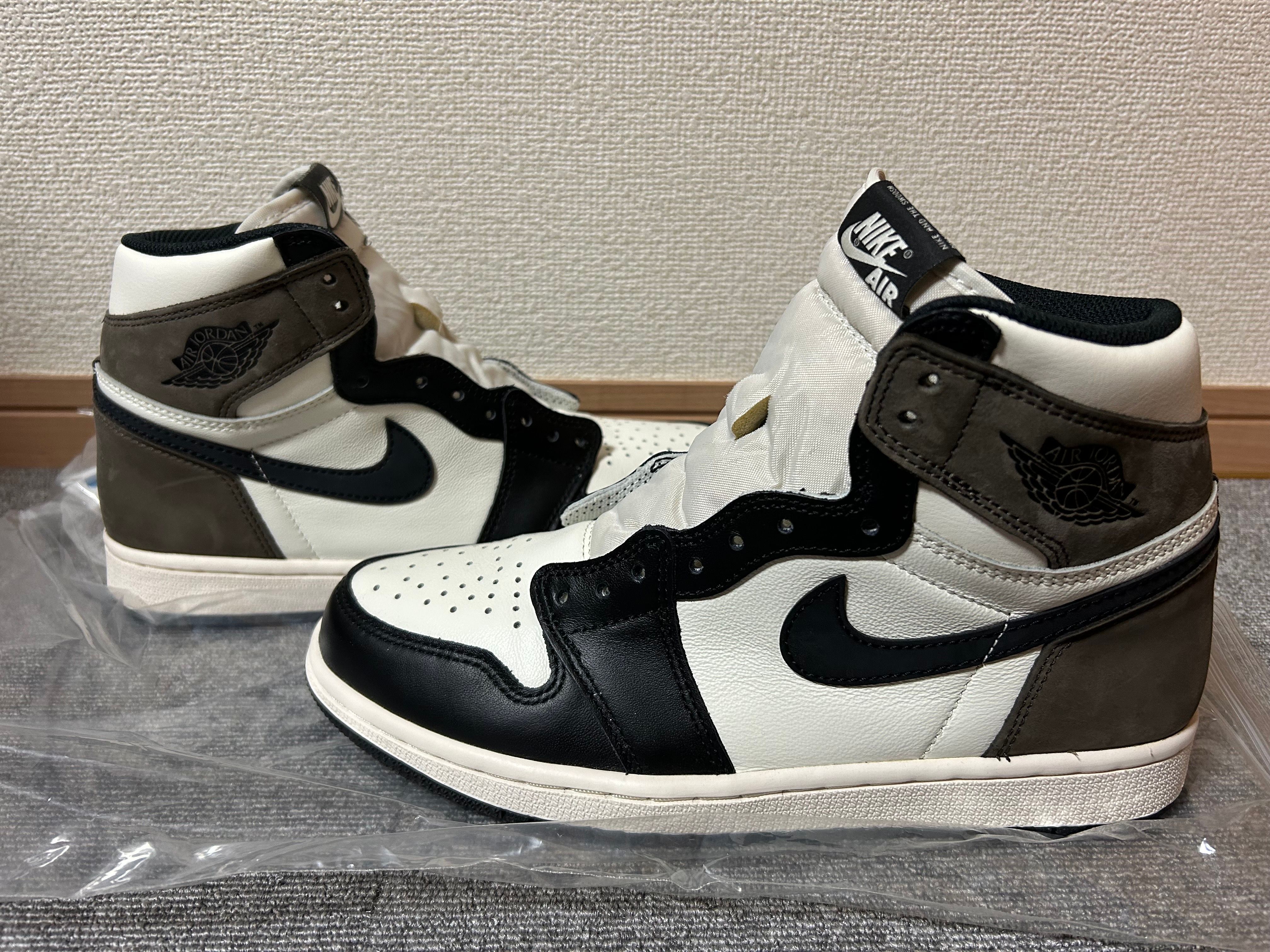 Nike Air Jordan 1 High OG "Sail/Dark Mocha/Black"
