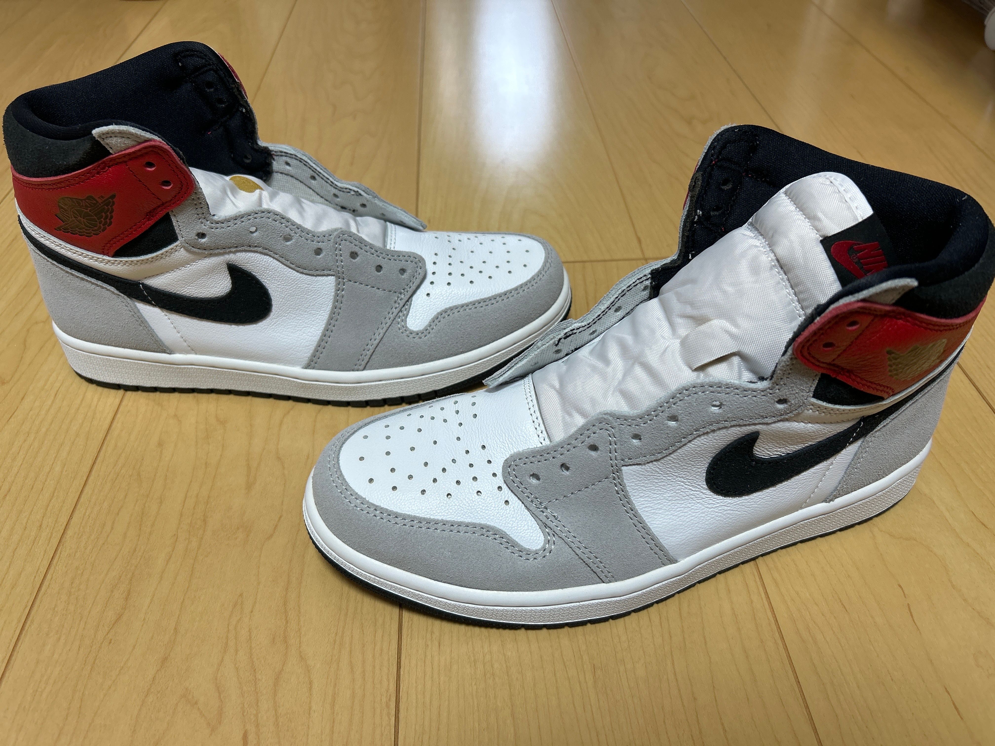 Nike Air Jordan 1 High OG "White/Black/Light Smoke Grey"