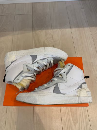 sacai × NIKE BLAZER MID "WHITE/WOLF GREY"