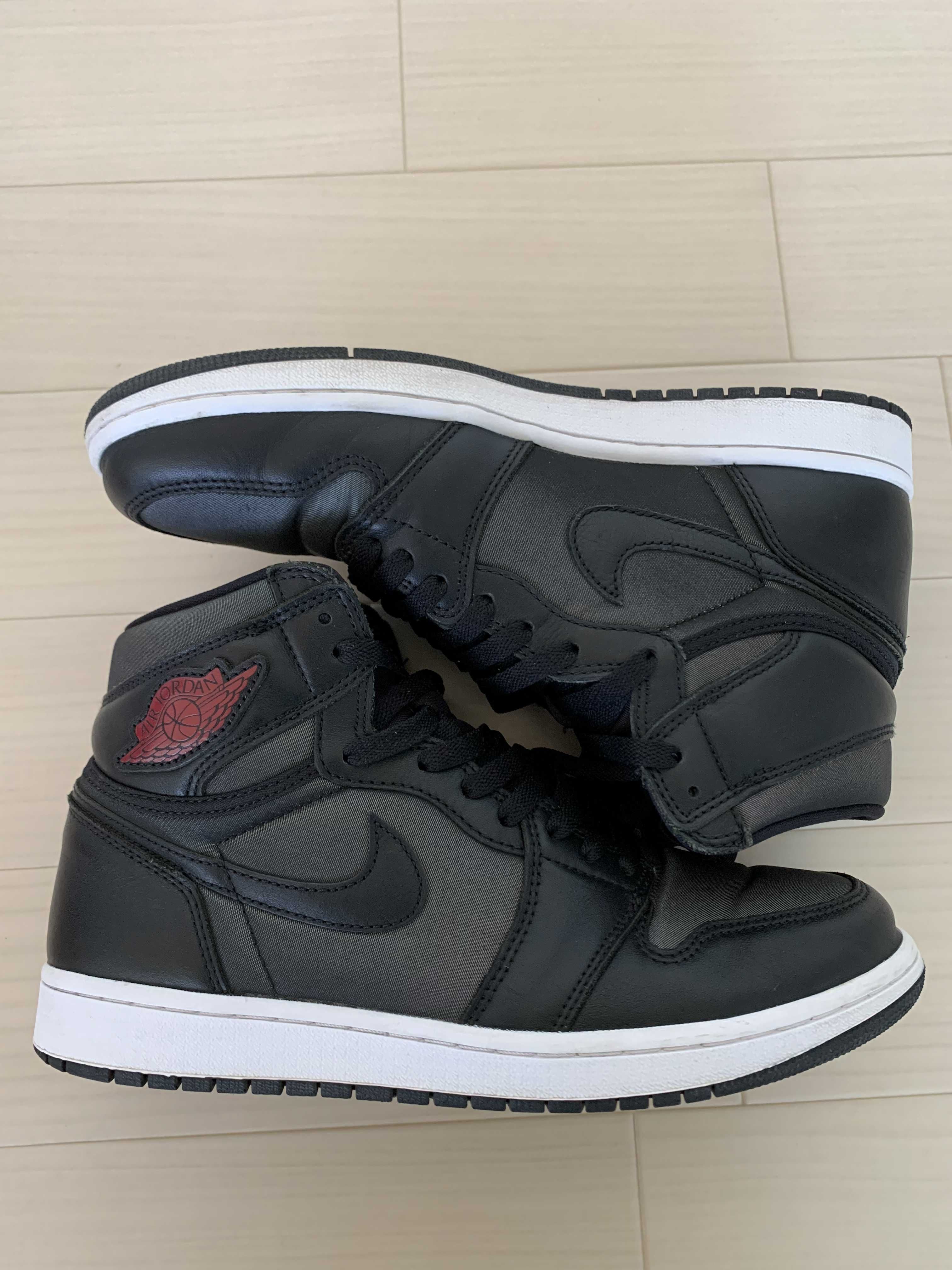 Nike Air Jordan 1 Retro High OG "Black/Metallic Silver/Gym Red"  