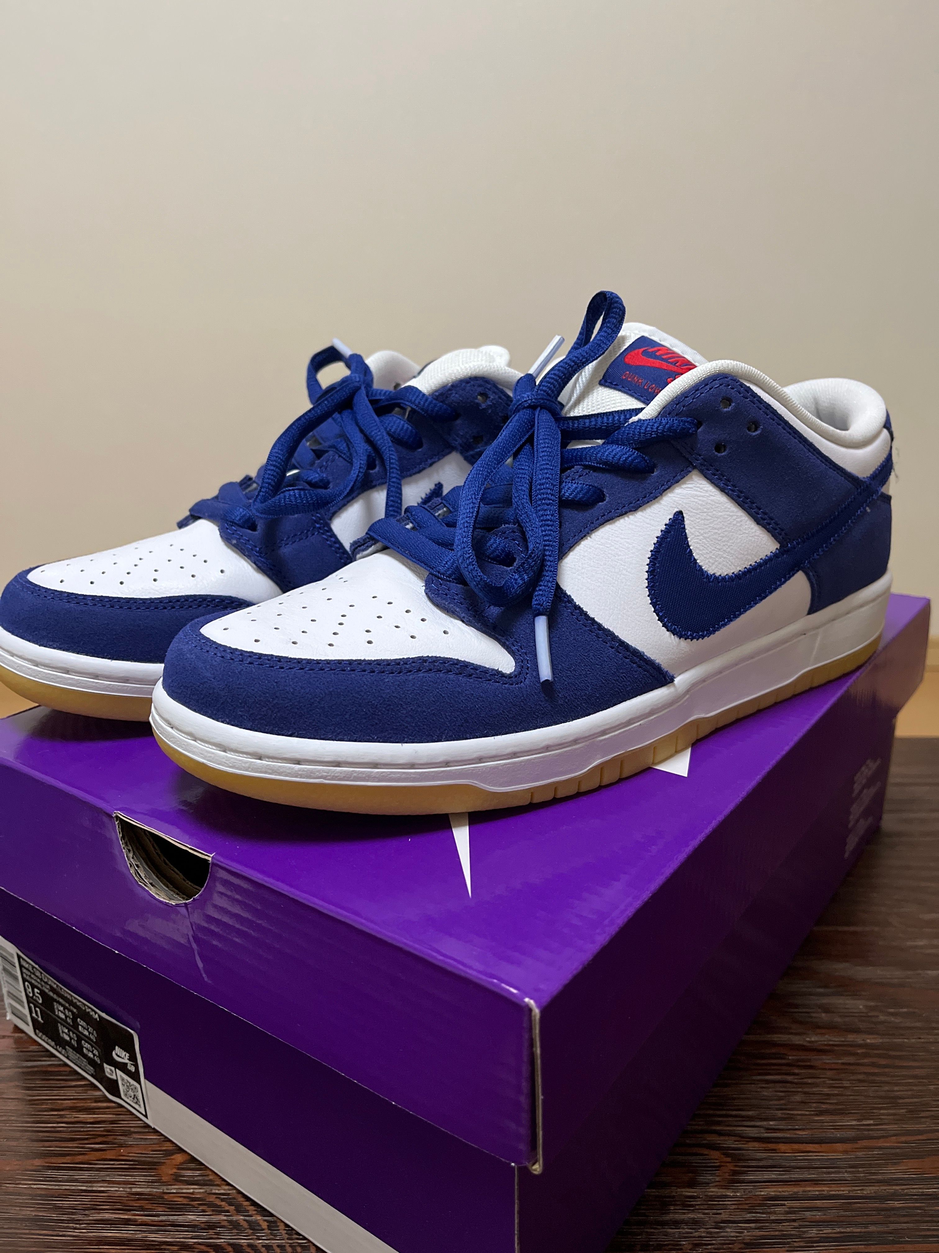Nike SB Dunk Low "Los Angeles Dodgers/Deep Royal Blue"
