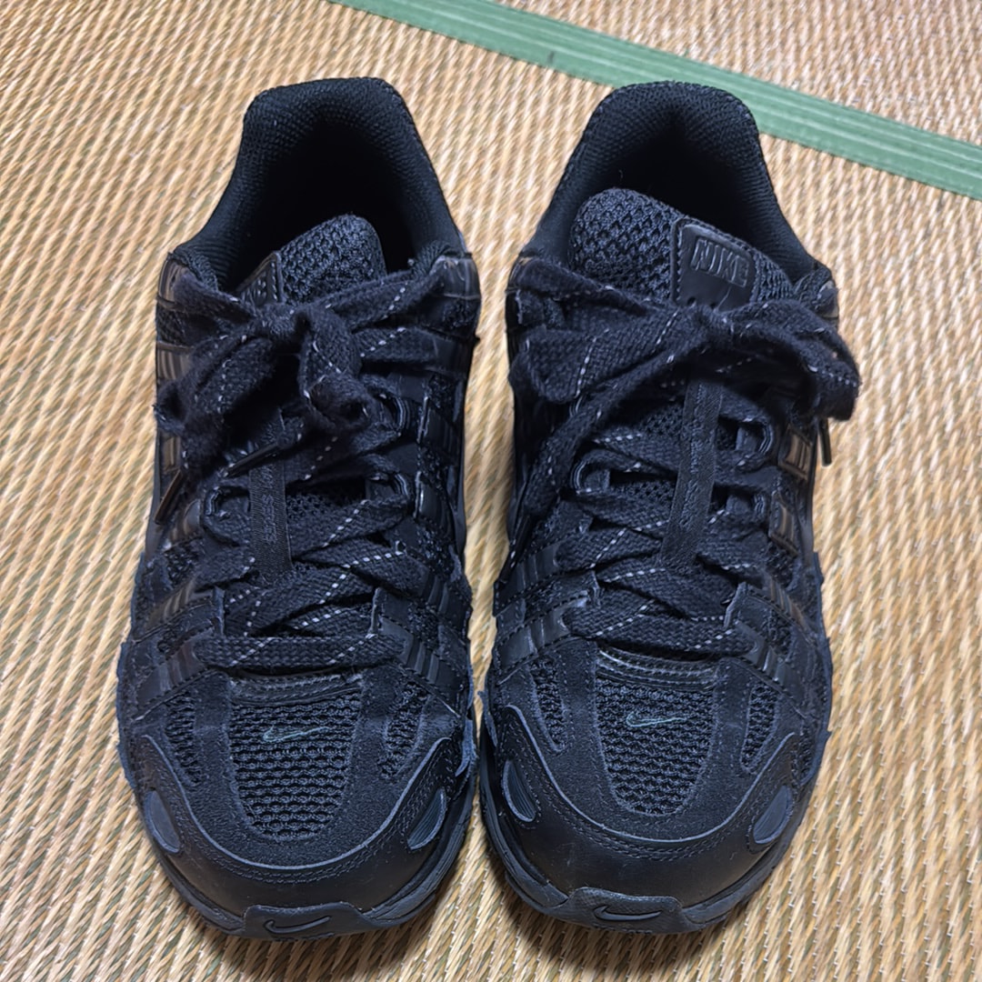 ナイキ P-6000 プレミアム "トリプルブラック"