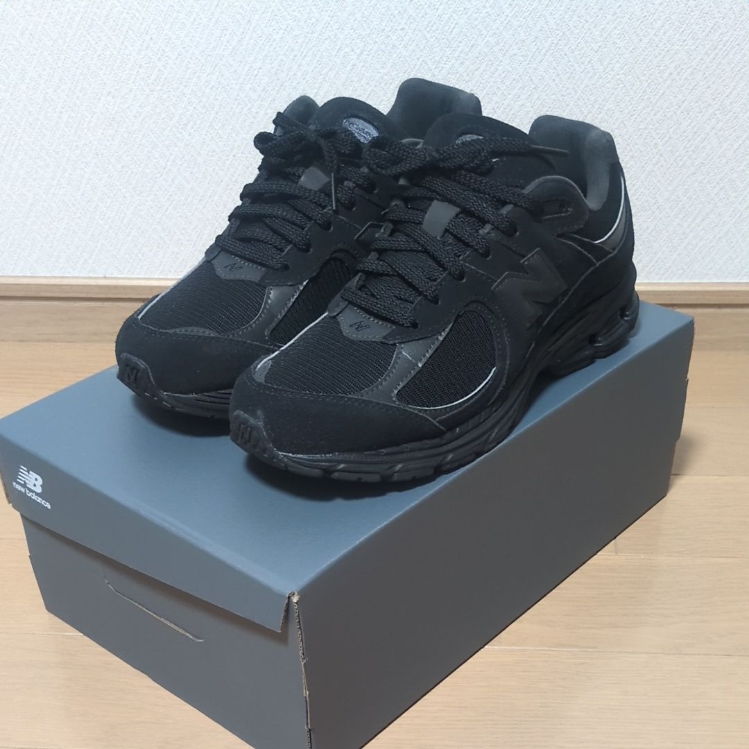 New Balance 2002R "Triple Black"