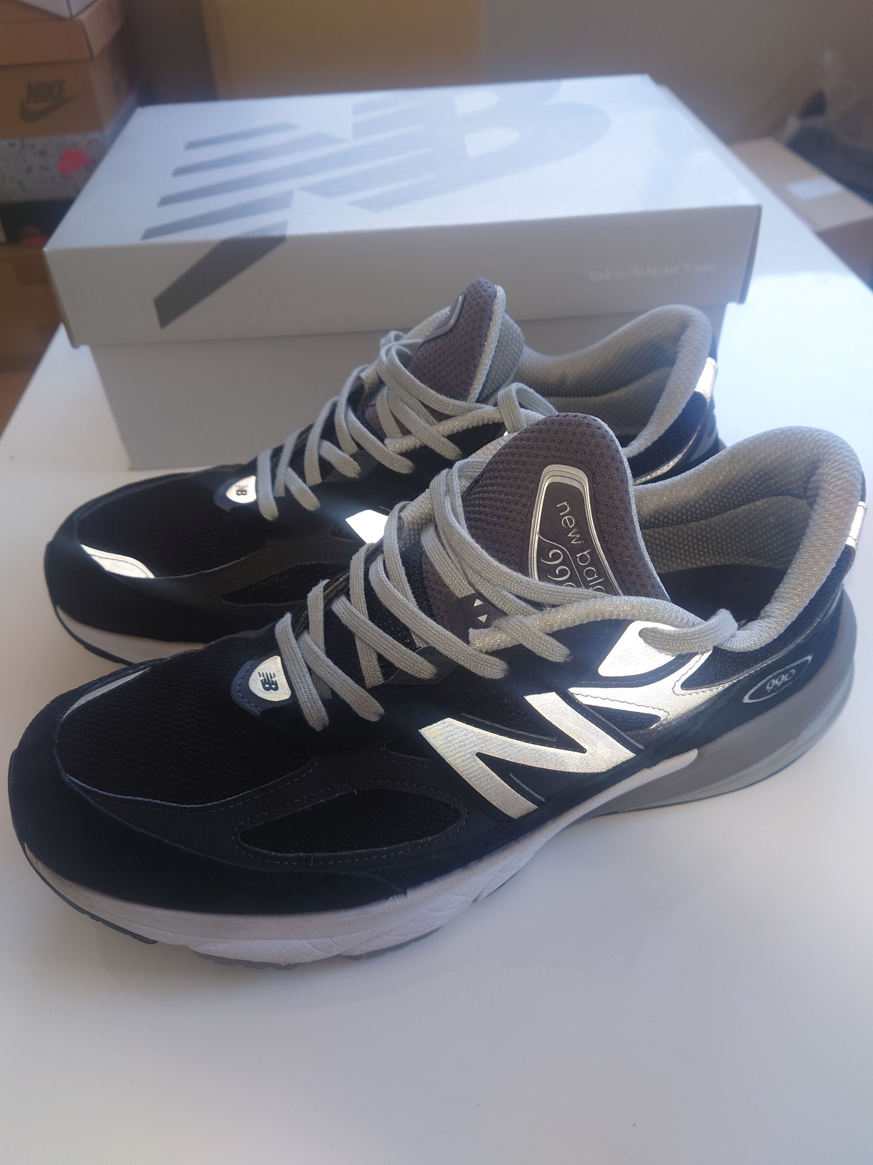 New Balance 990V6 "Black" (Heel NB Logo)