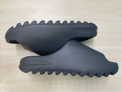 adidas YEEZY Slide "Onyx"