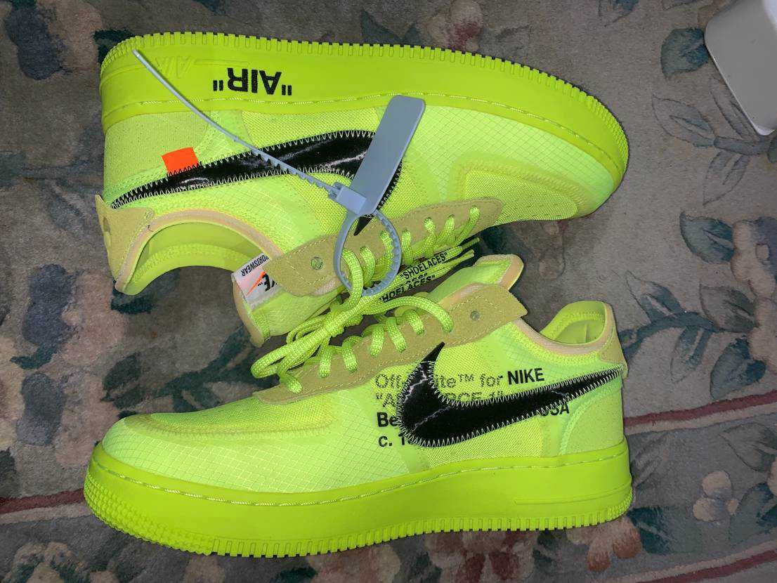 Off-White × Nike Air Force 1 Low "Volt"