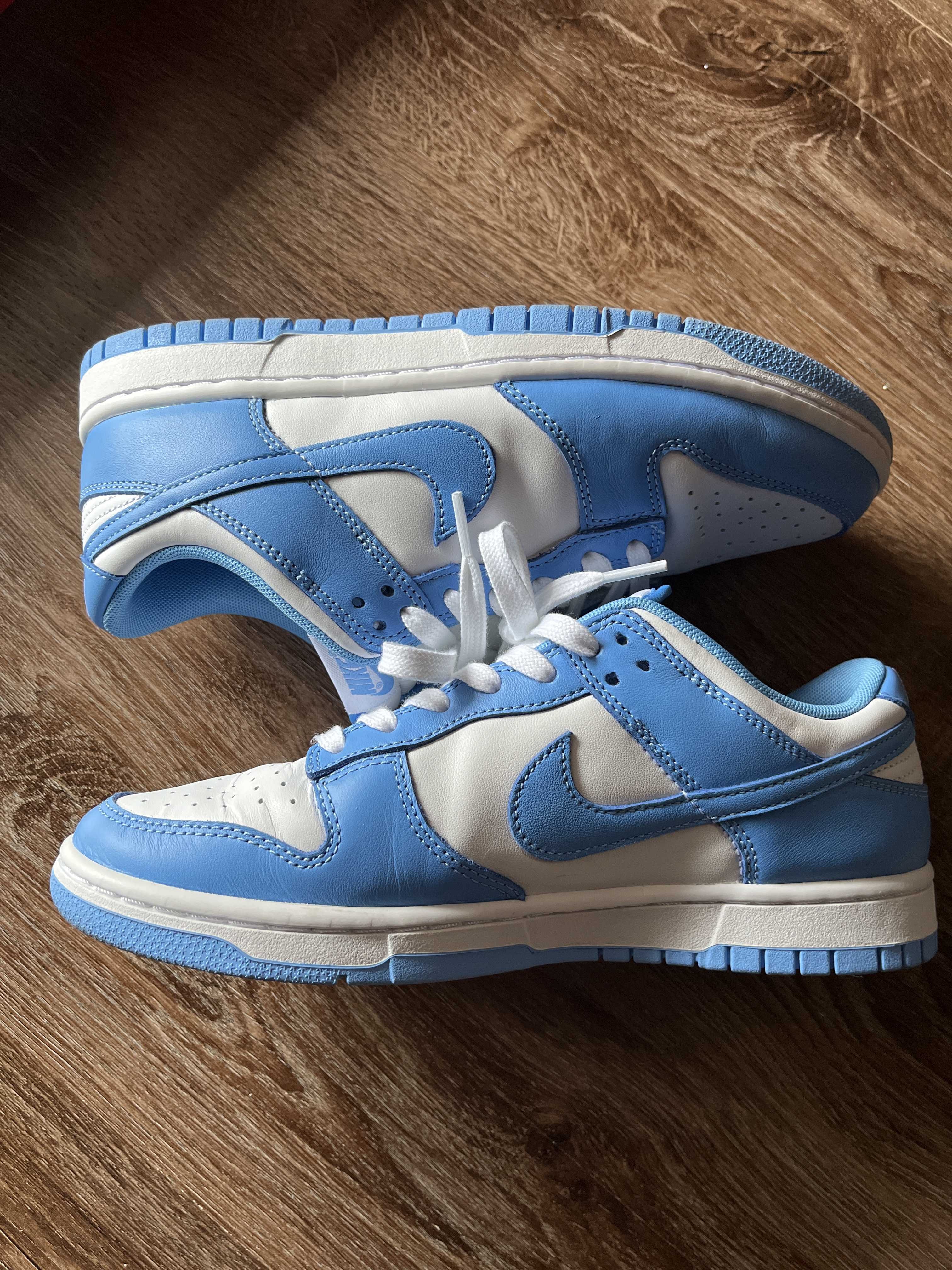 Nike Dunk Low "University Blue"