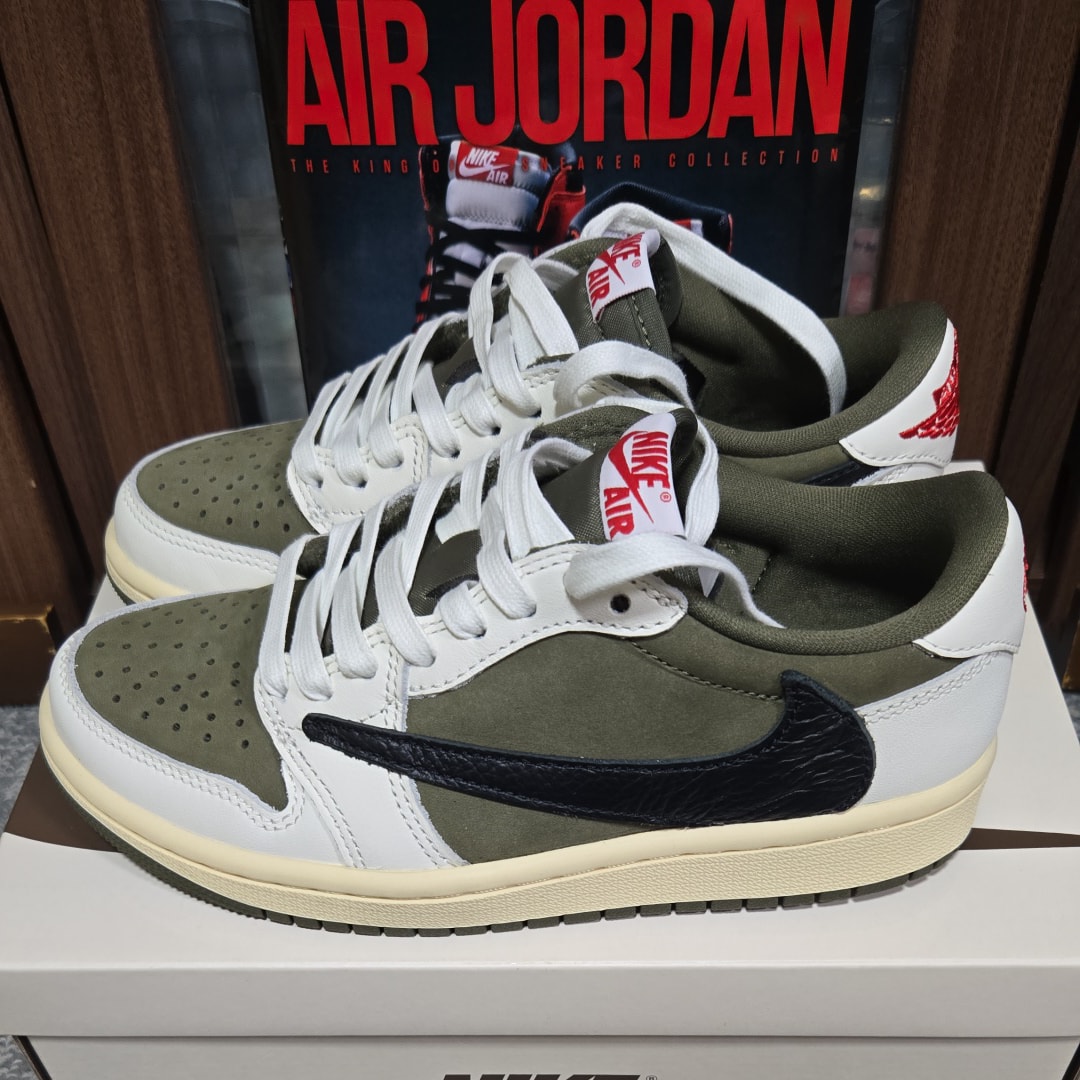 Travis Scott × Nike Air Jordan 1 Low OG SP "Reverse Olive"
