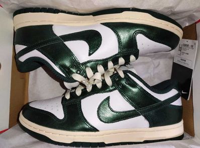 Nike Women's Dunk Low "Vintage Green"