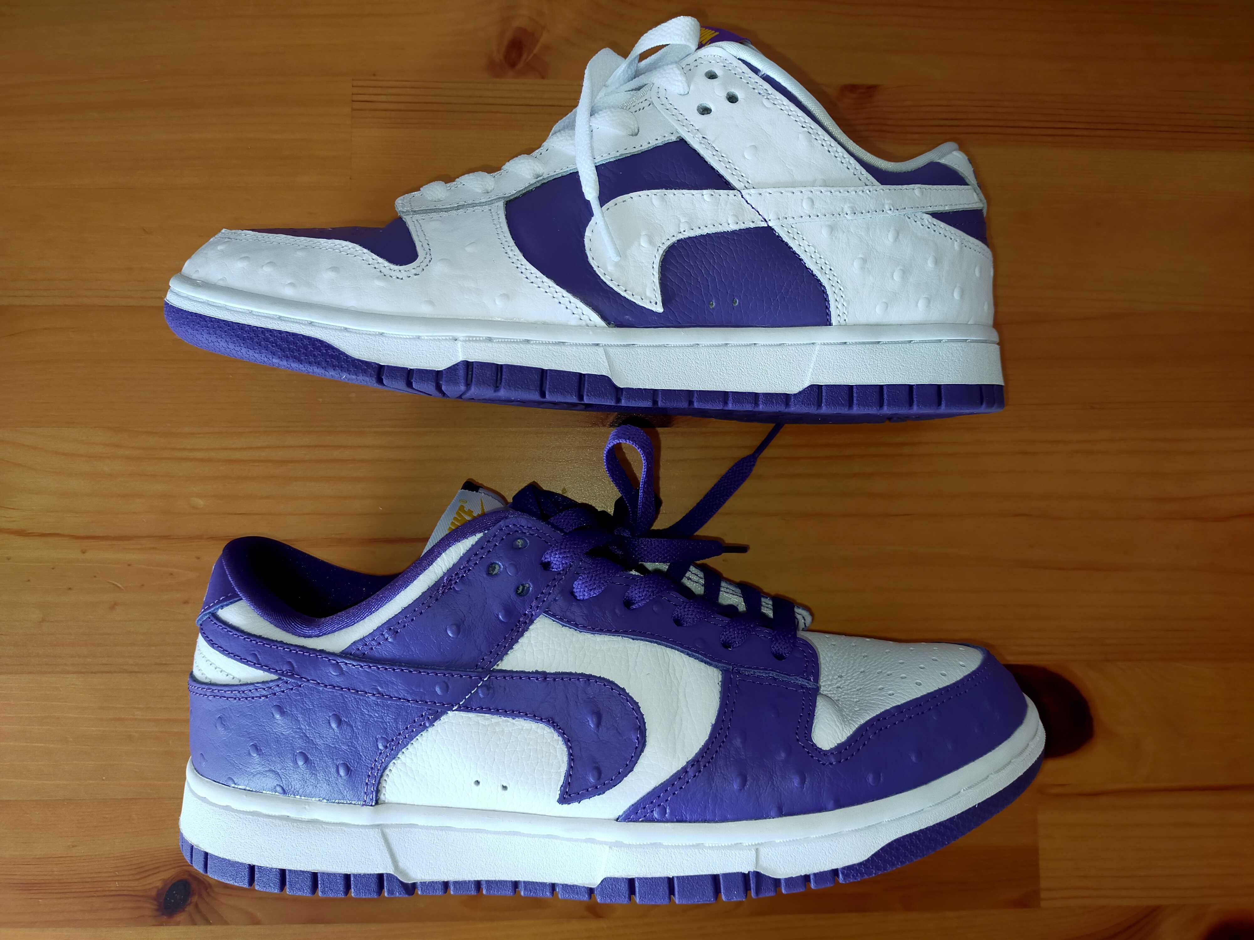 Nike Women's Dunk Low "Made You Look"