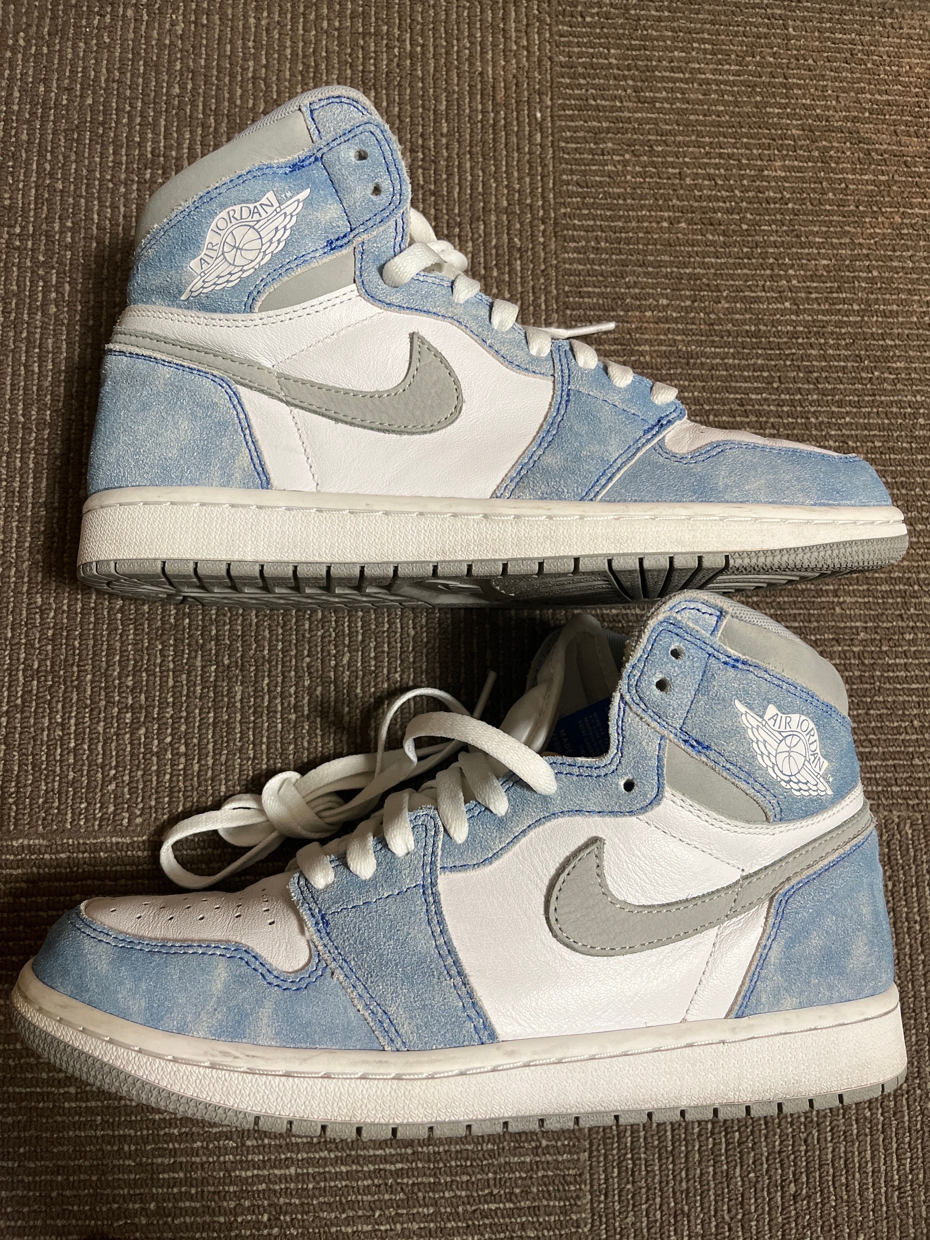 Nike Air Jordan 1 High OG "Hyper Royal"
