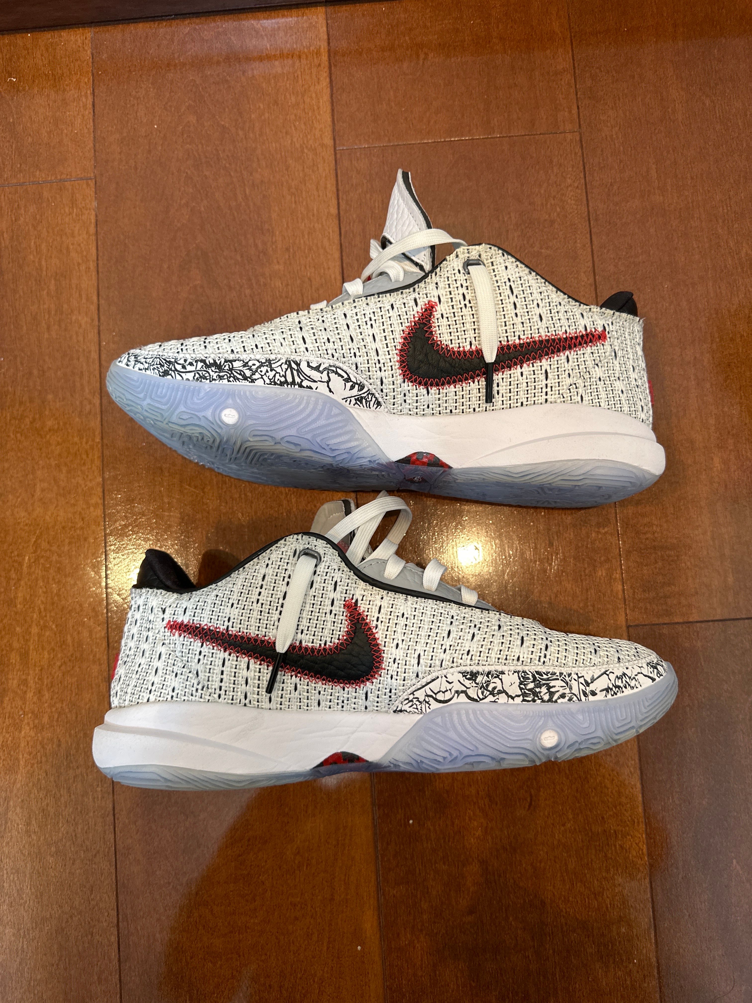 Nike Lebron 20 "White/Black/University Red/metallic Gold"