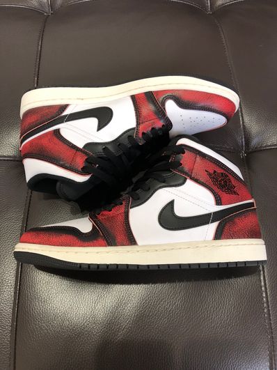Nike Air Jordan 1 Mid "Wear Away"