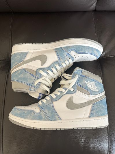Nike Air Jordan 1 High OG "Hyper Royal"