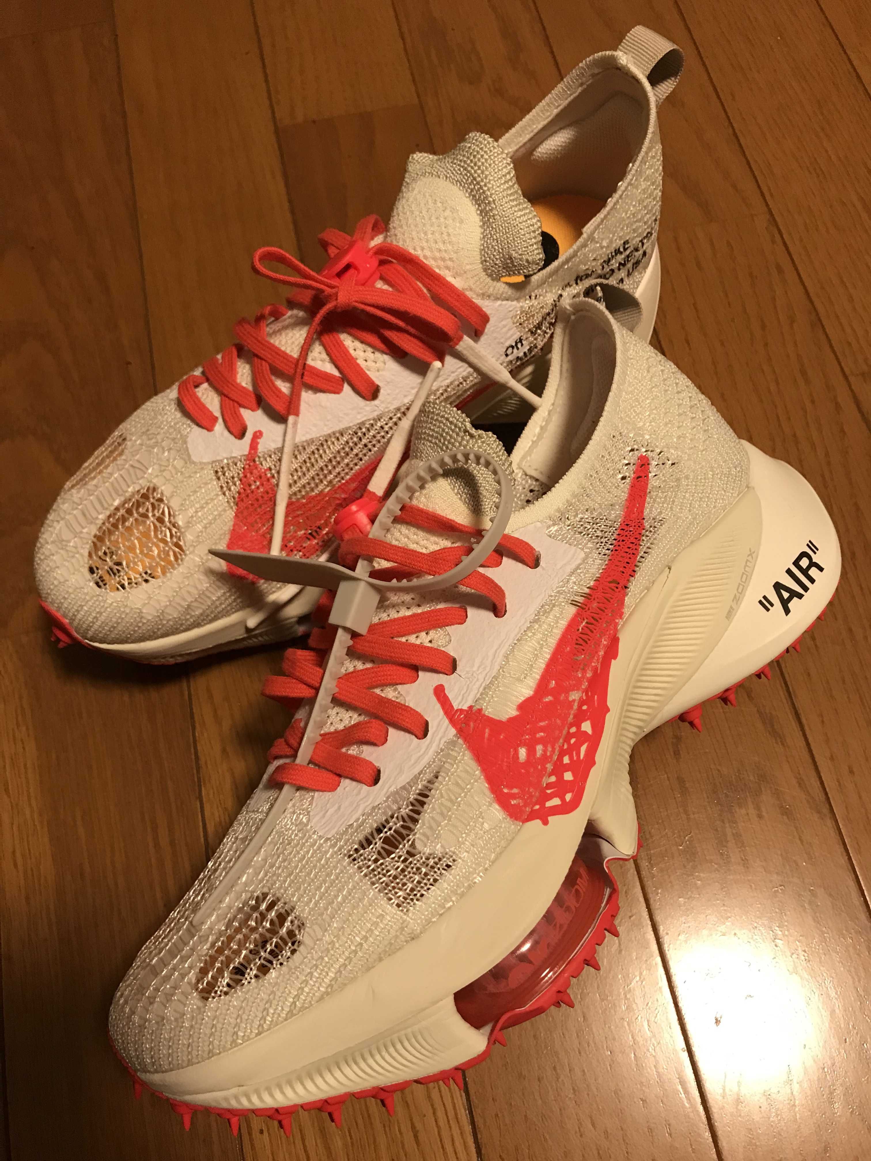 Off-White × Nike Air Zoom Tempo Next% Flyknit "Solar Red"