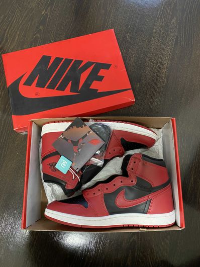 Nike Air Jordan 1 High ’85 "Varsity Red"