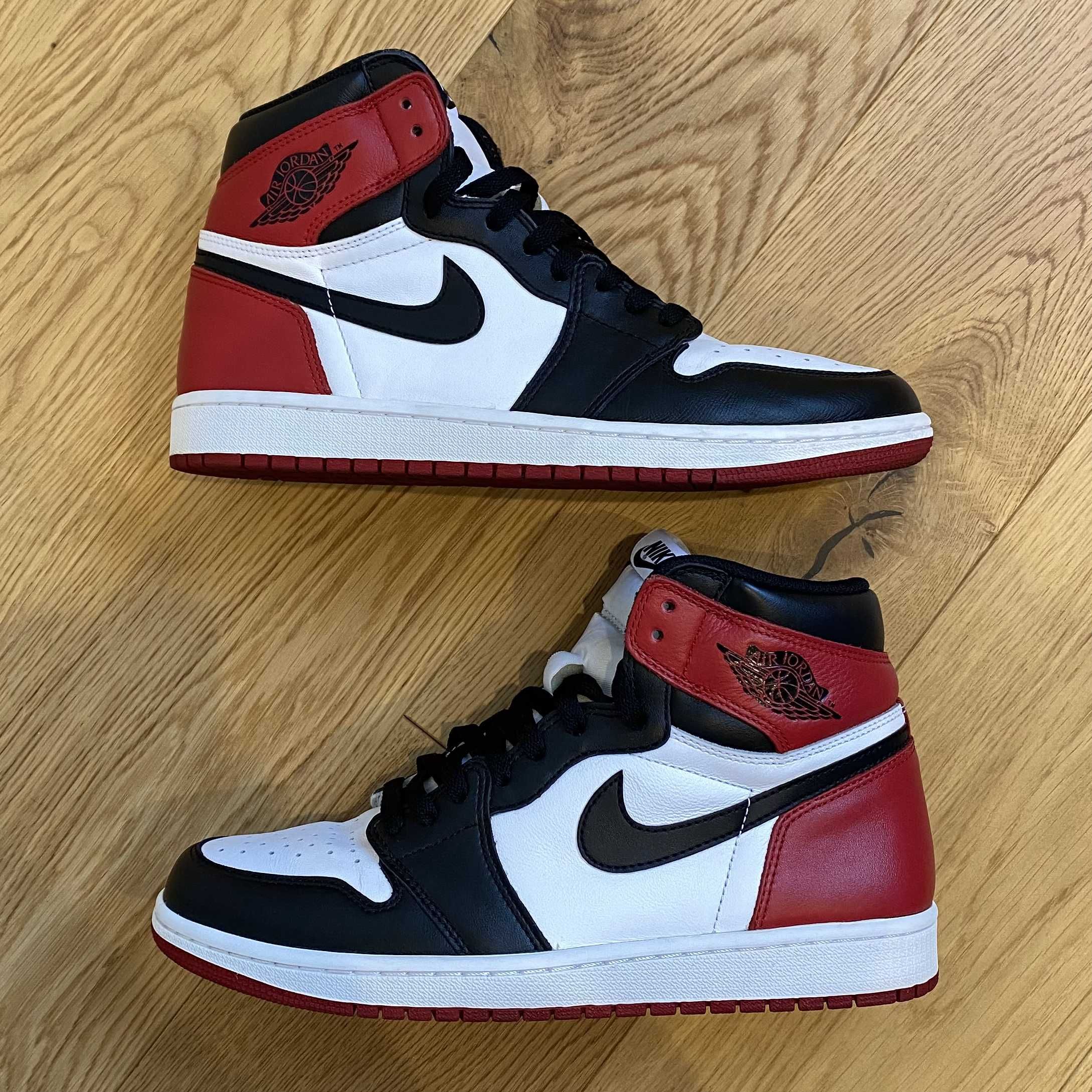 Nike Air Jordan 1 Retro High OG "Black Toe"(2016)